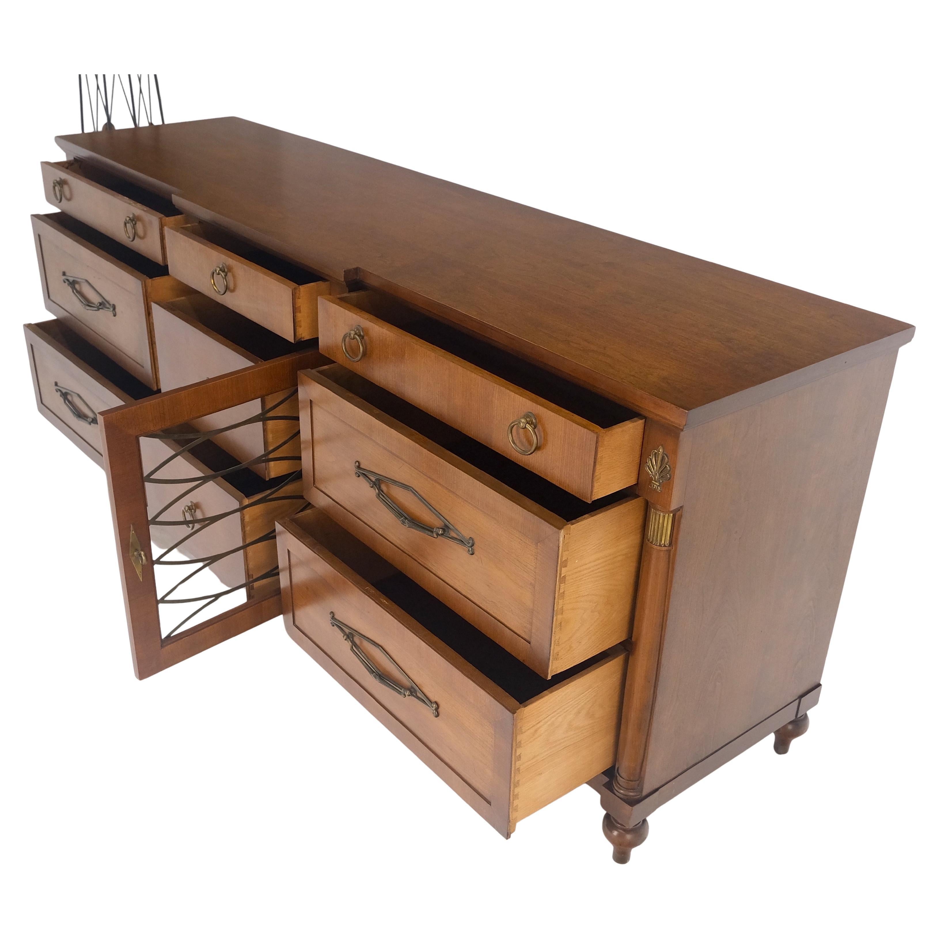 c1970s Regency Revival 9 Drawers Turned Legs Credenza Dresser Brass Pulls MINT!