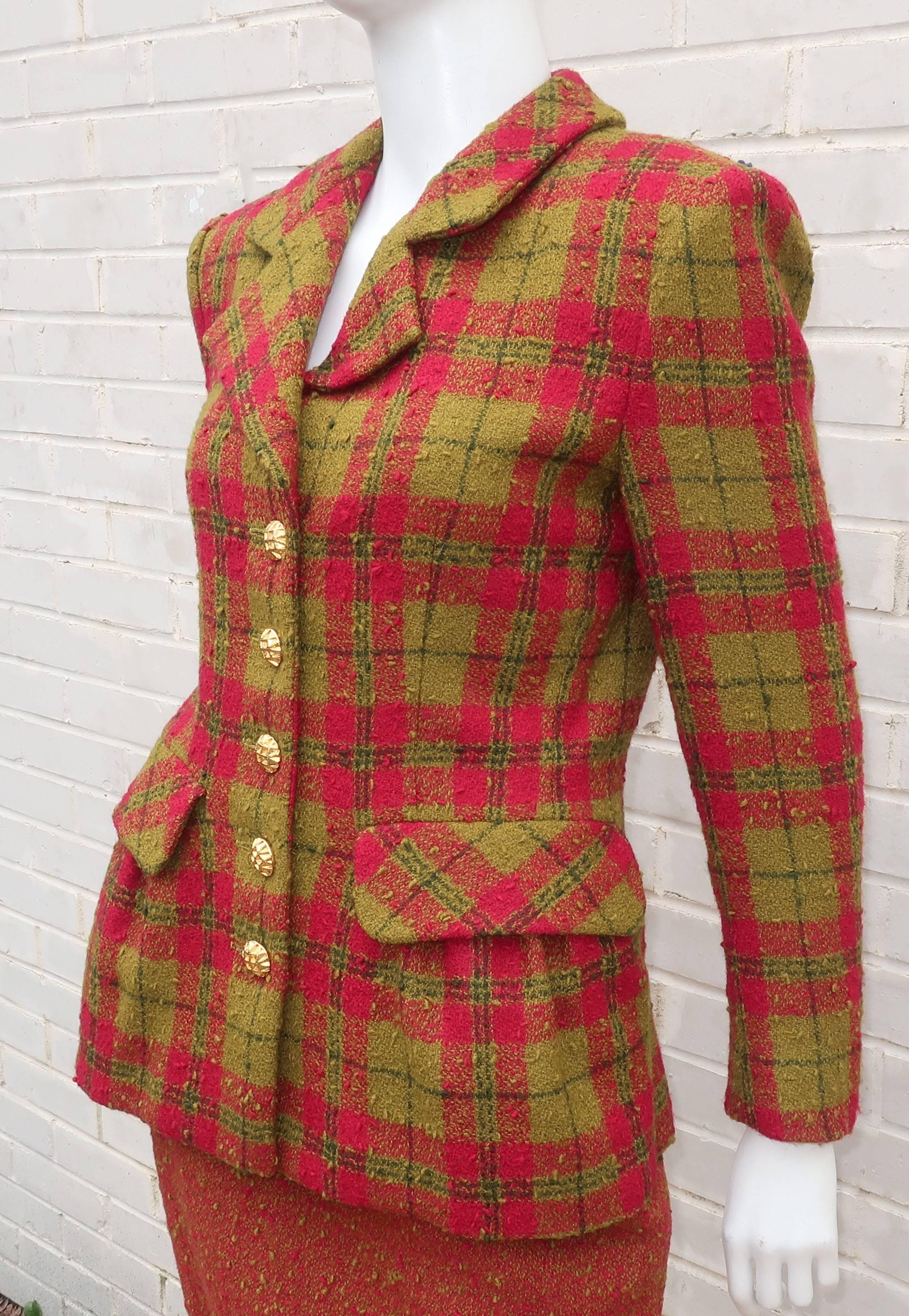 C.1980 Adolfo For Saks Fifth Avenue Plaid Boucle Skirt Suit In Good Condition In Atlanta, GA
