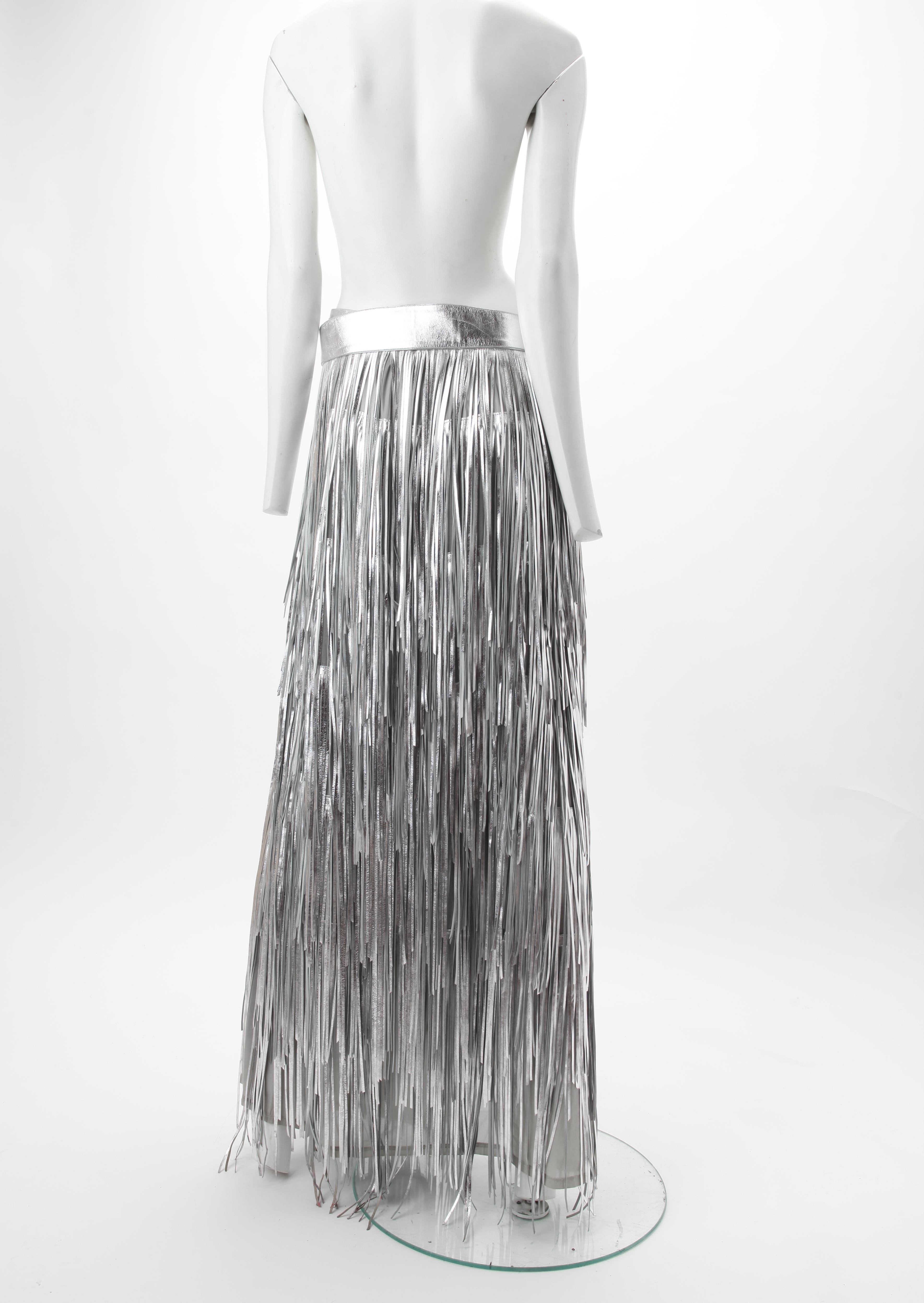 c.1980s Silver Leather Fringe Maxi Skirt Western In Good Condition For Sale In New York, NY