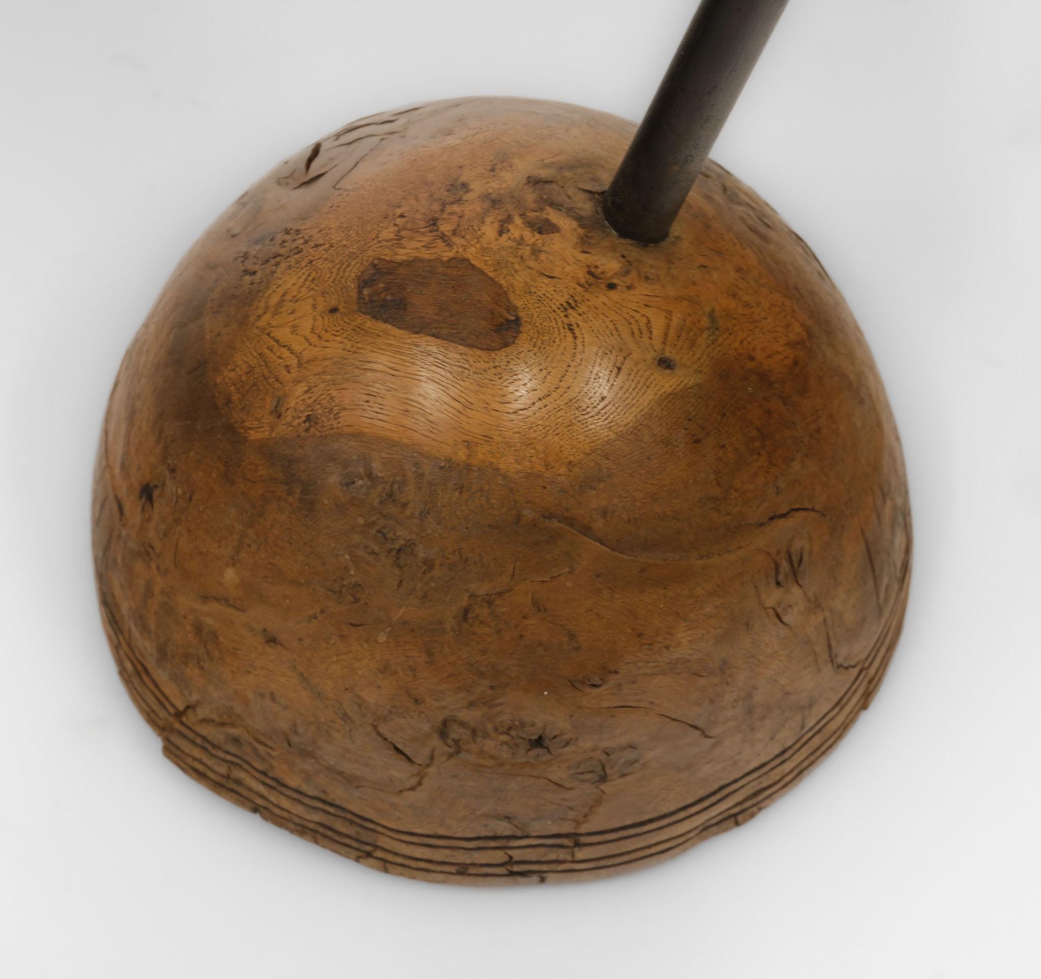 C.1990 Superba coppia di tavolini in Oak e acciaio dello scultore Philip Hearsey in vendita 3