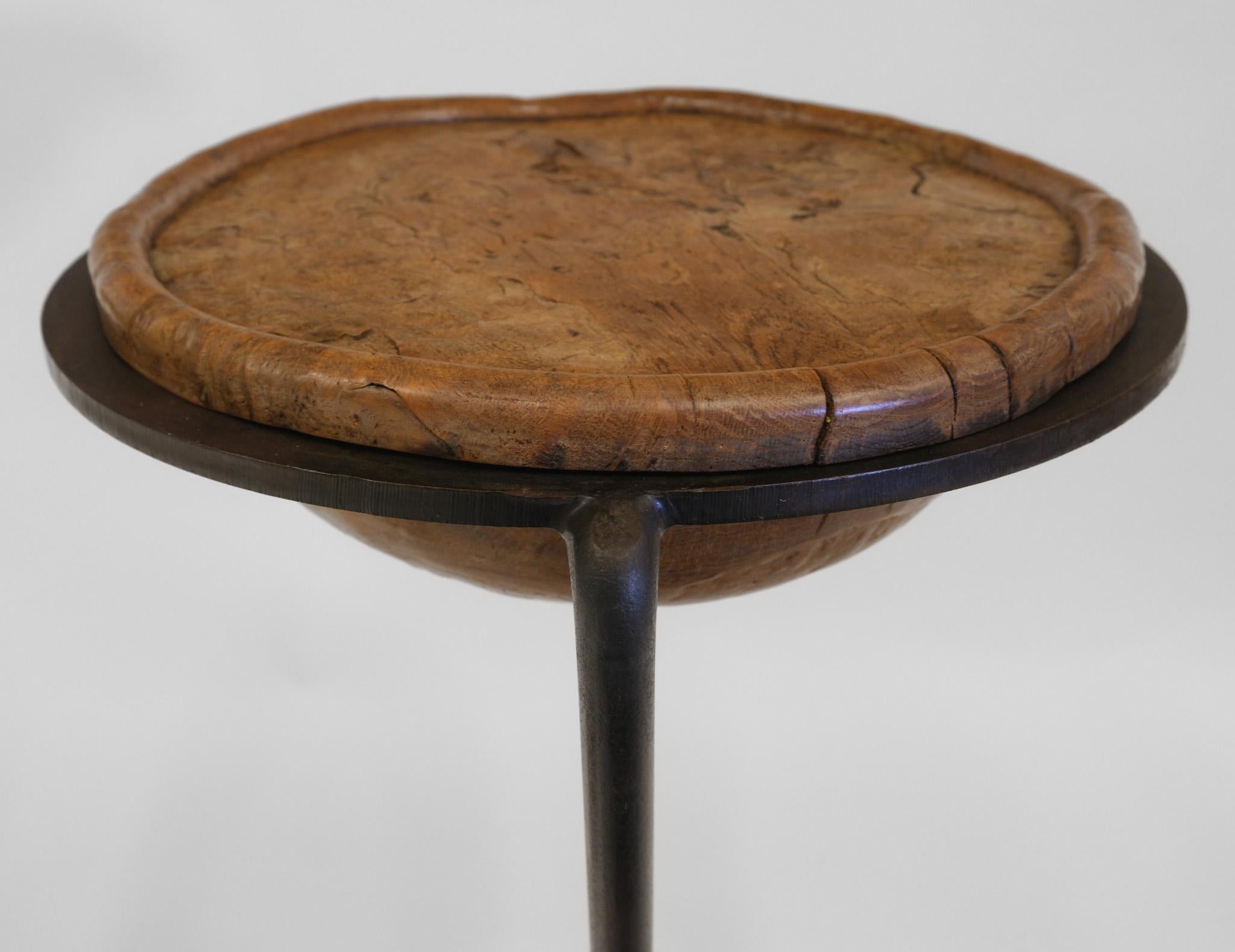 C.1990 Superba coppia di tavolini in Oak e acciaio dello scultore Philip Hearsey in vendita 8