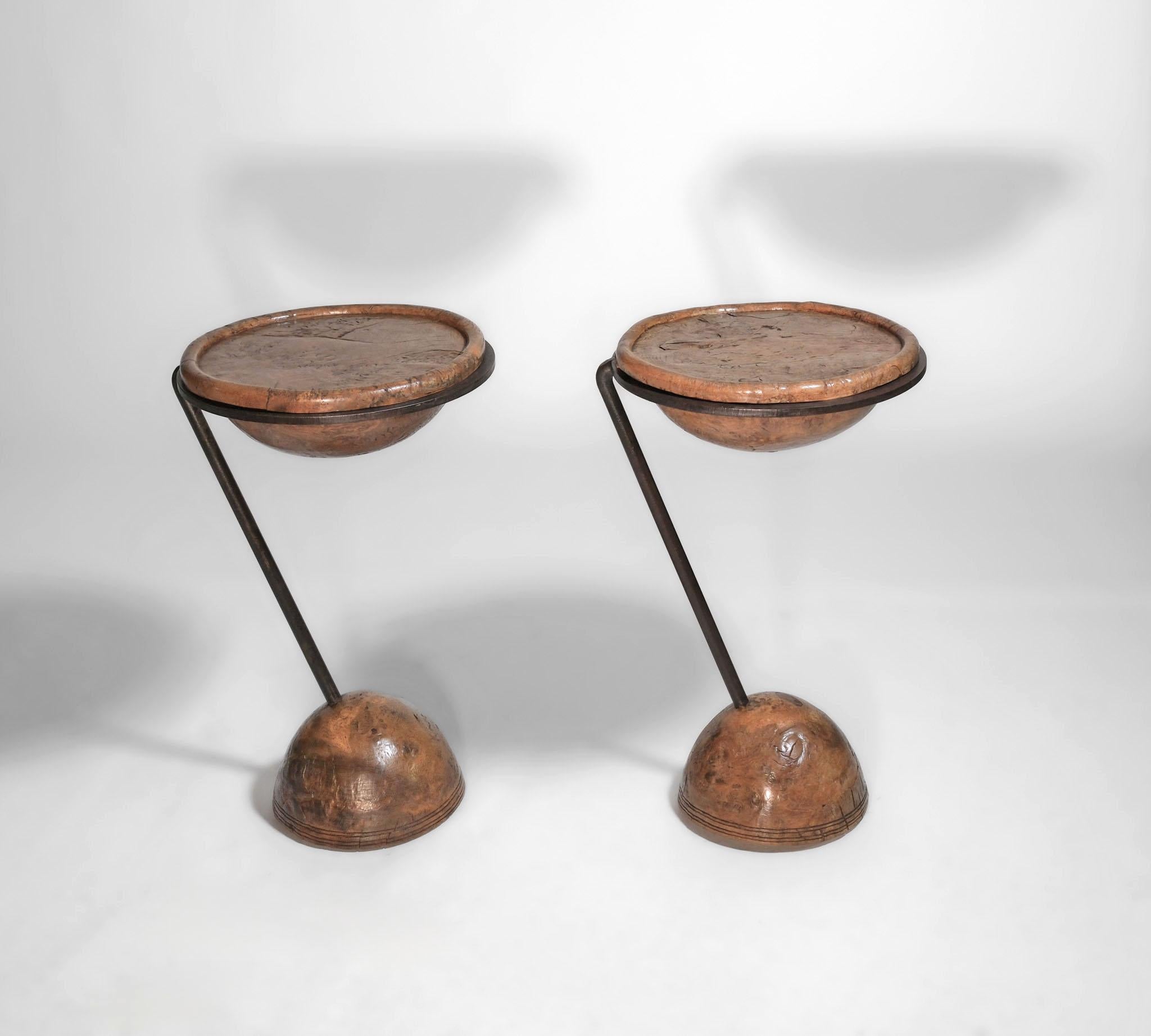 Acciaio C.1990 Superba coppia di tavolini in Oak e acciaio dello scultore Philip Hearsey in vendita