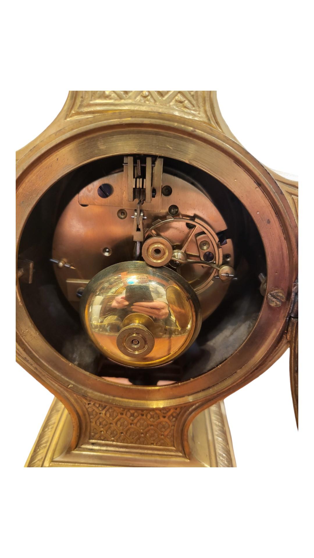 C19rg French Figural Gilt Clock In Excellent Condition For Sale In London, GB