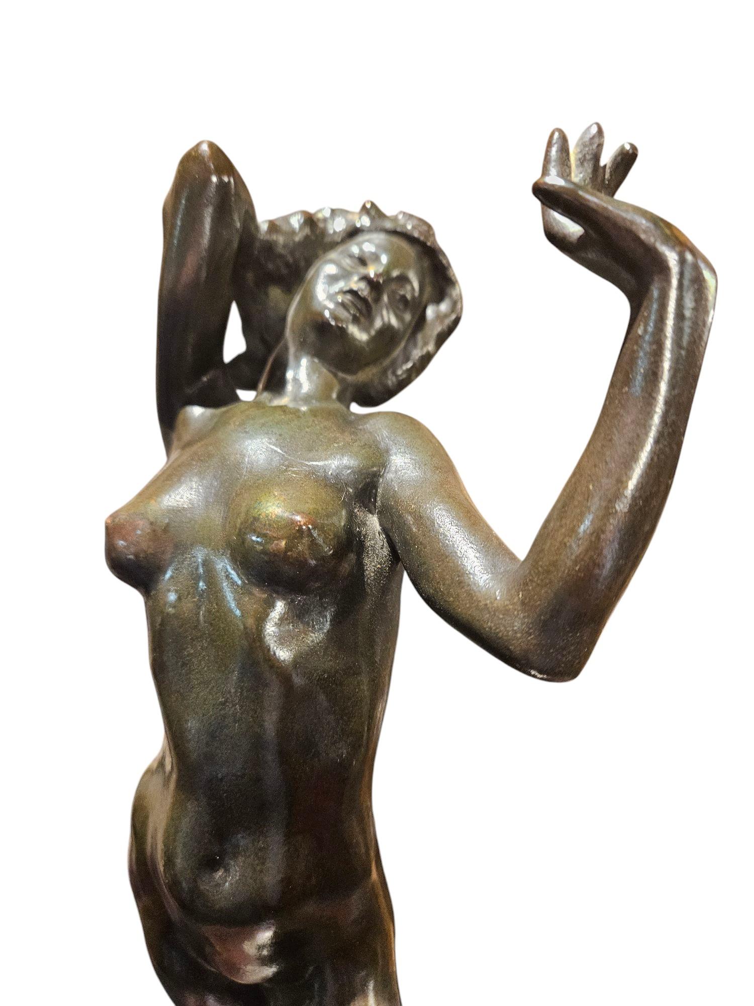 Art Nouveau Scultura di nudo femminile in bronzo del XIX secolo su  Base in marmo in vendita