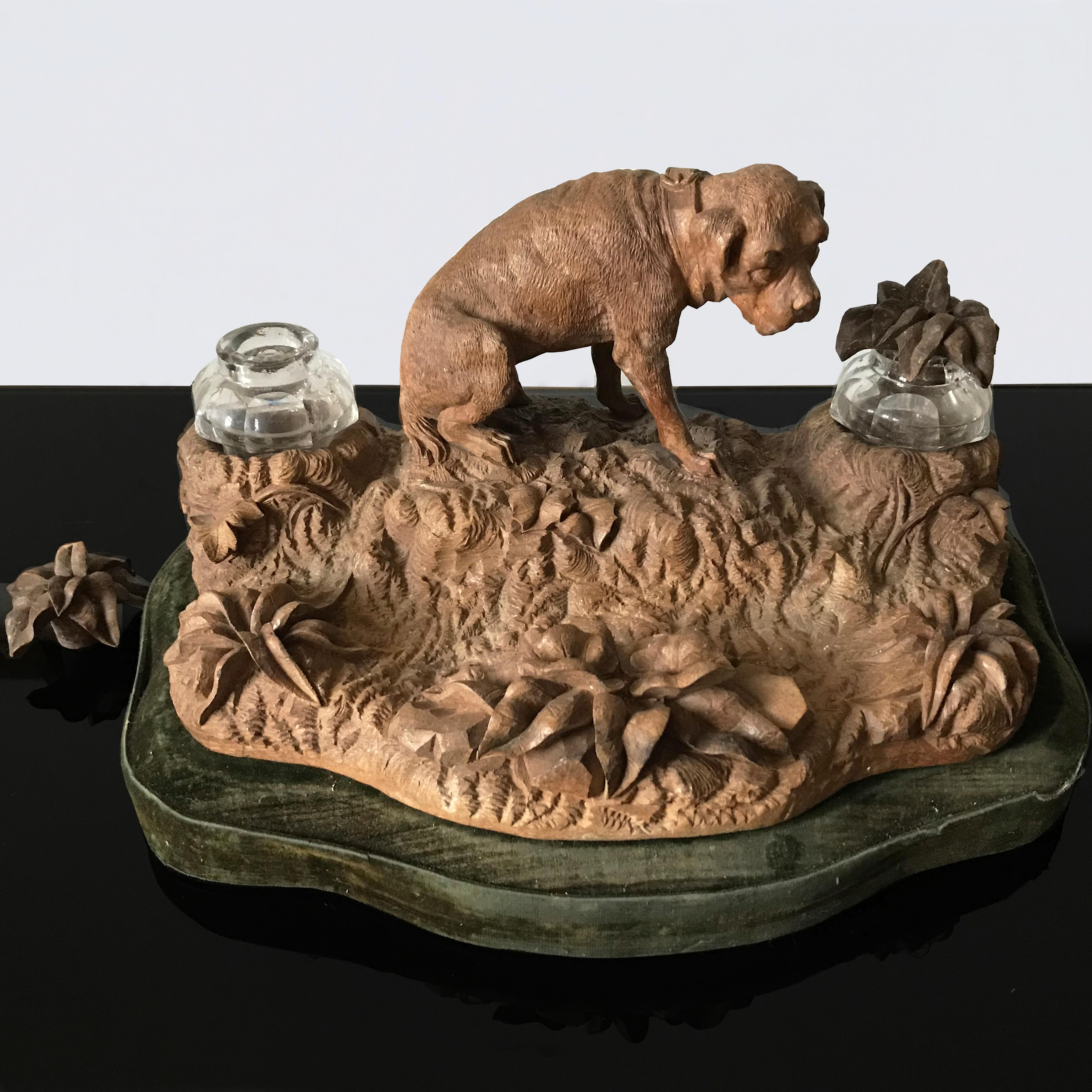 C19th Carved Wood and Velvet Black Forest Inkwell with Dog For Sale 1