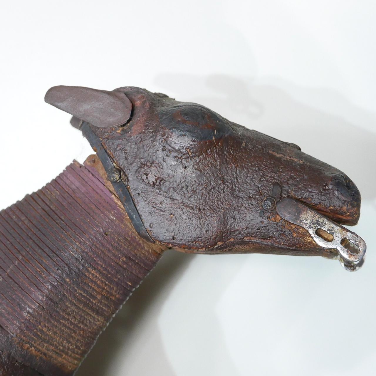 Modelo de caballo articulado, hacia el siglo XIX en venta 1