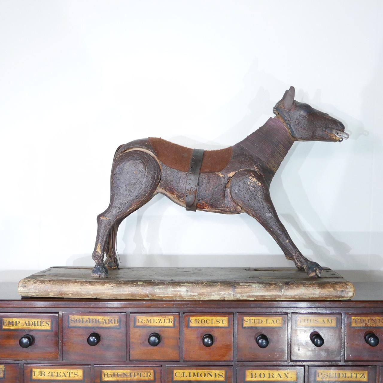 Modelo de caballo articulado, hacia el siglo XIX en venta 3