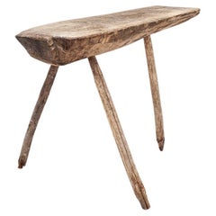 Rustikaler Eichenholztisch/Konsole auf drei Beinen aus dem 19. Jahrhundert, England.
