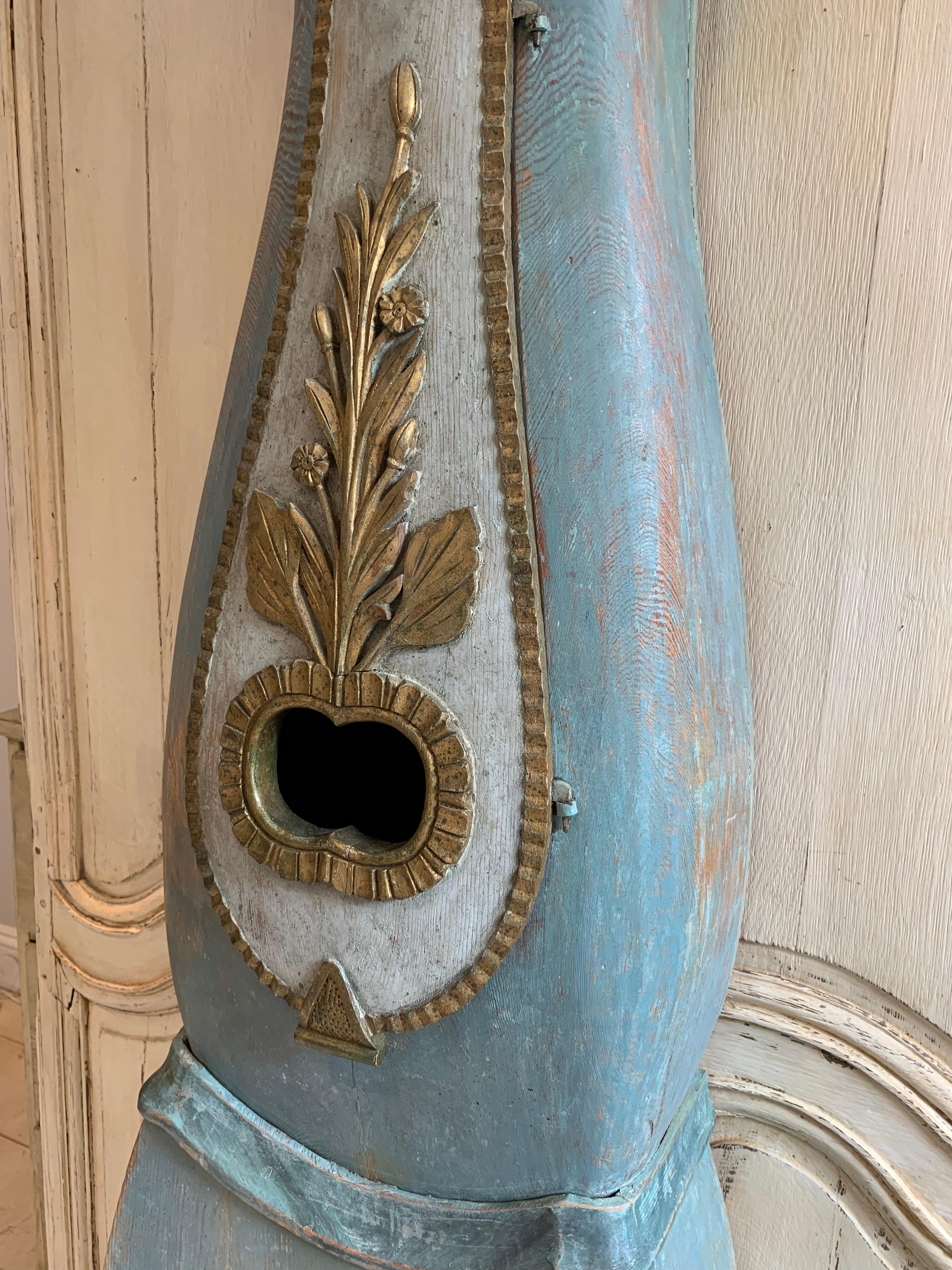 C19th Century Swedish long case clock with gilded decoration and original paint For Sale 8