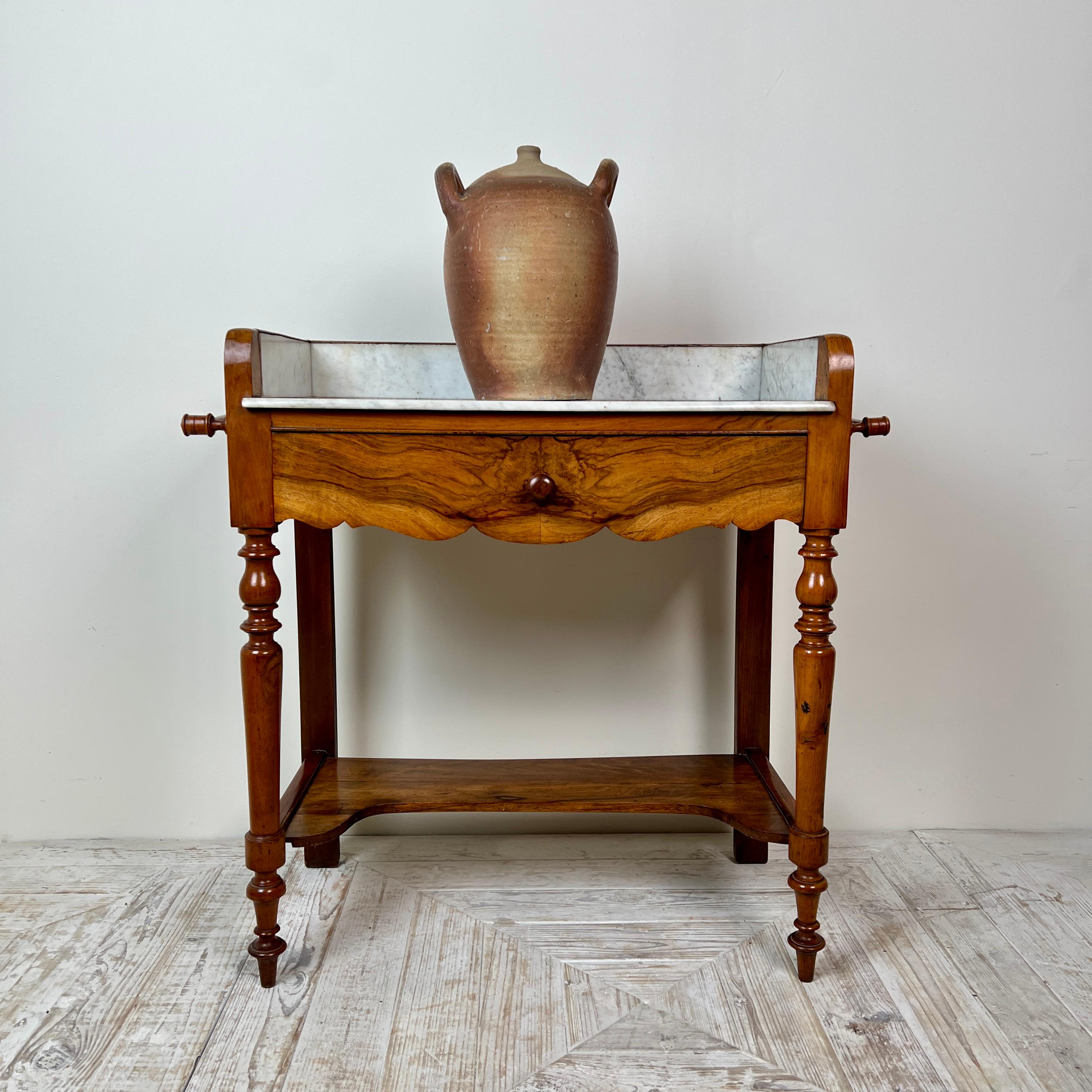 C19th French Walnut And Marble Washstand Vanity Or Hall Table In Good Condition For Sale In London, GB