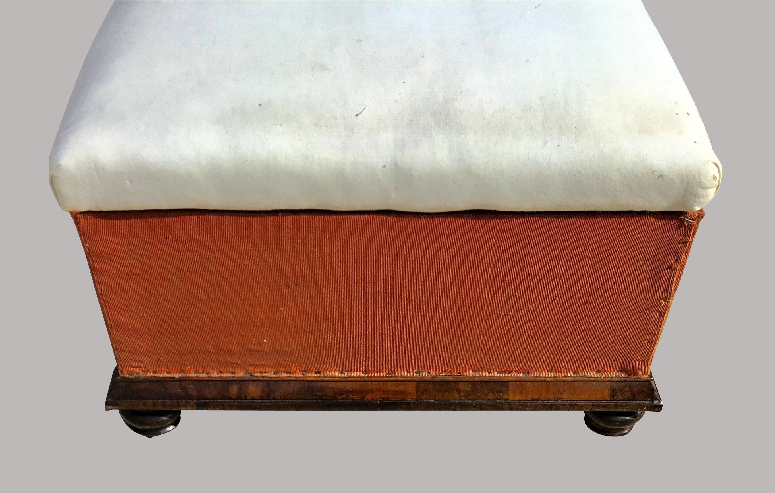 19th Century Large Upholstered Ottoman In Good Condition For Sale In Moreton-in-Marsh, Gloucestershire