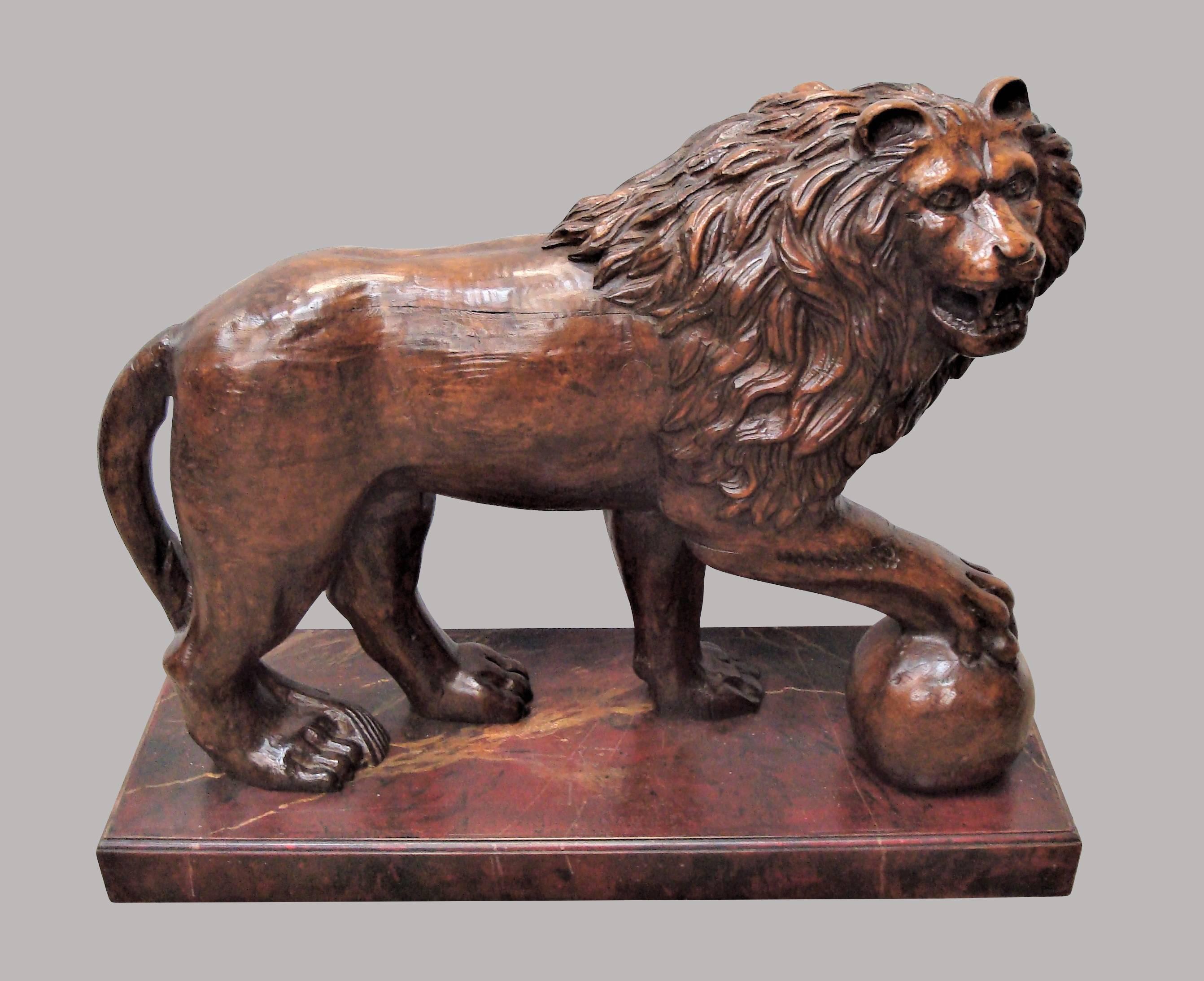Pair of Carved Medici Lions, of Monumental Proportions, 19th Century For Sale 8