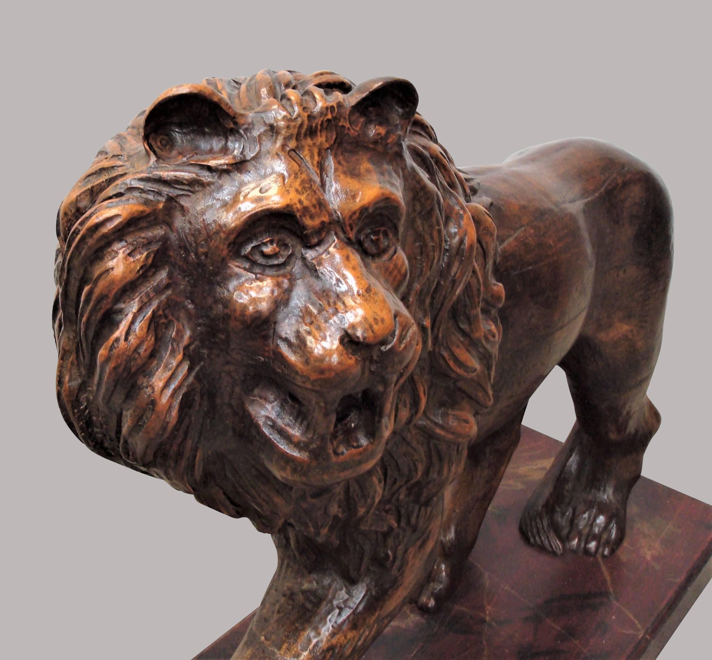 Pair of Carved Medici Lions, of Monumental Proportions, 19th Century For Sale 1