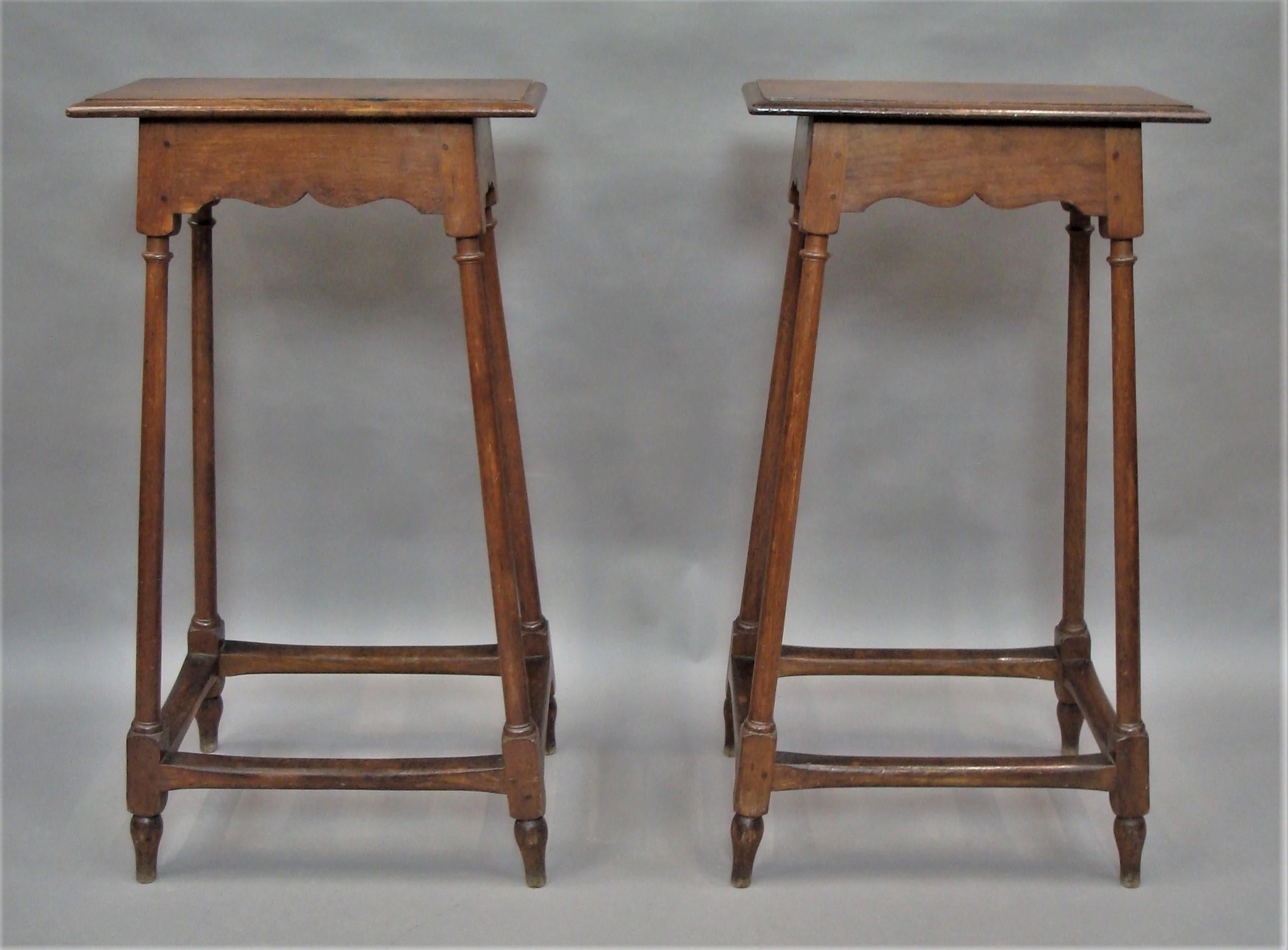 English 19th Century Pair of Oak Tables/Stands For Sale