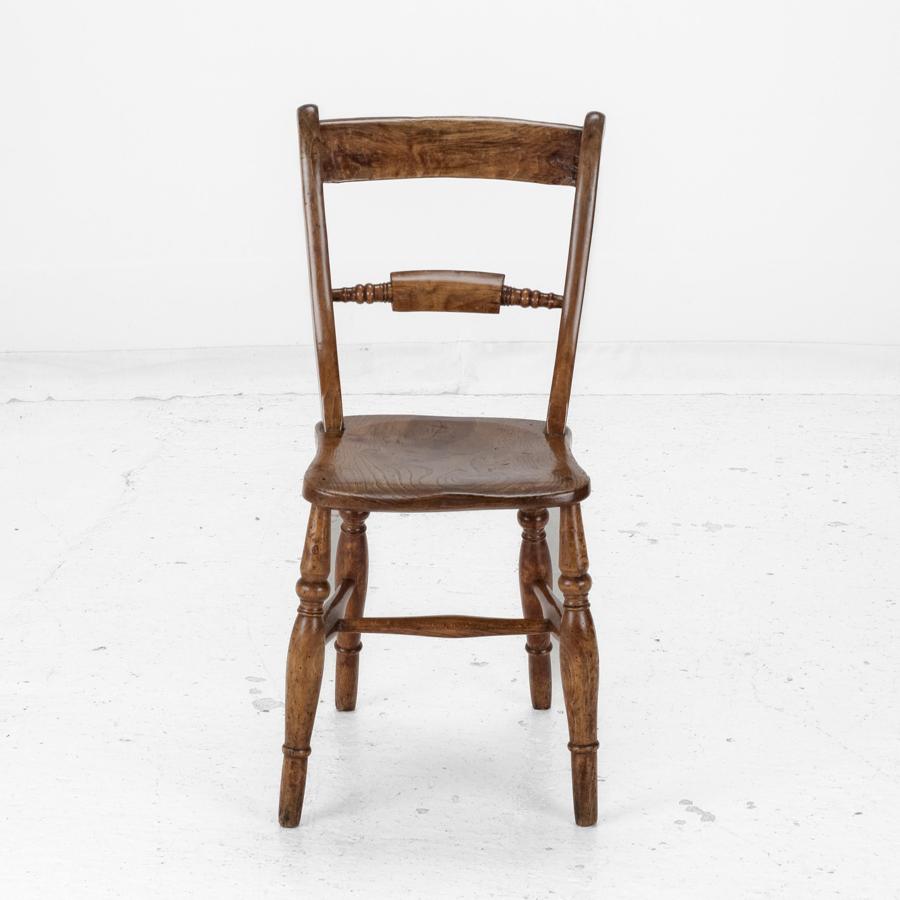 C.19th Set of 6 Elm Ash Beech Windsor Farmhouse Kitchen Dining Chairs and Carver For Sale 5