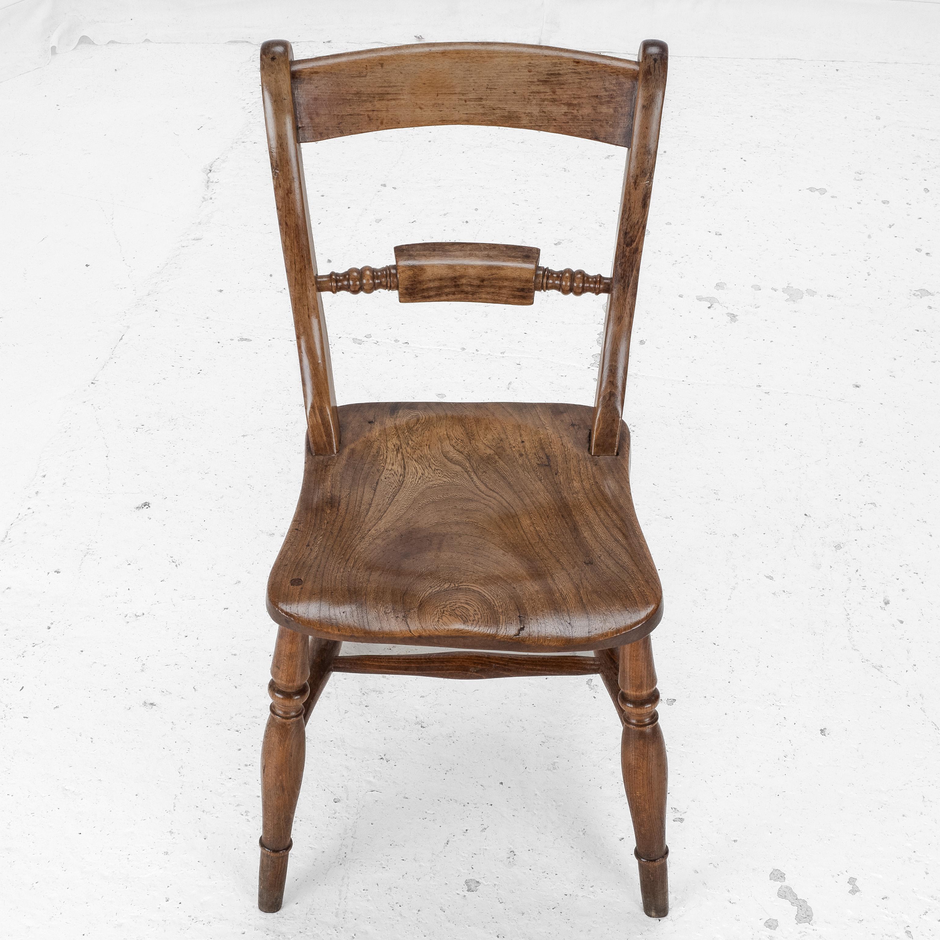 C.19th Set of 6 Elm Ash Beech Windsor Farmhouse Kitchen Dining Chairs and Carver For Sale 8