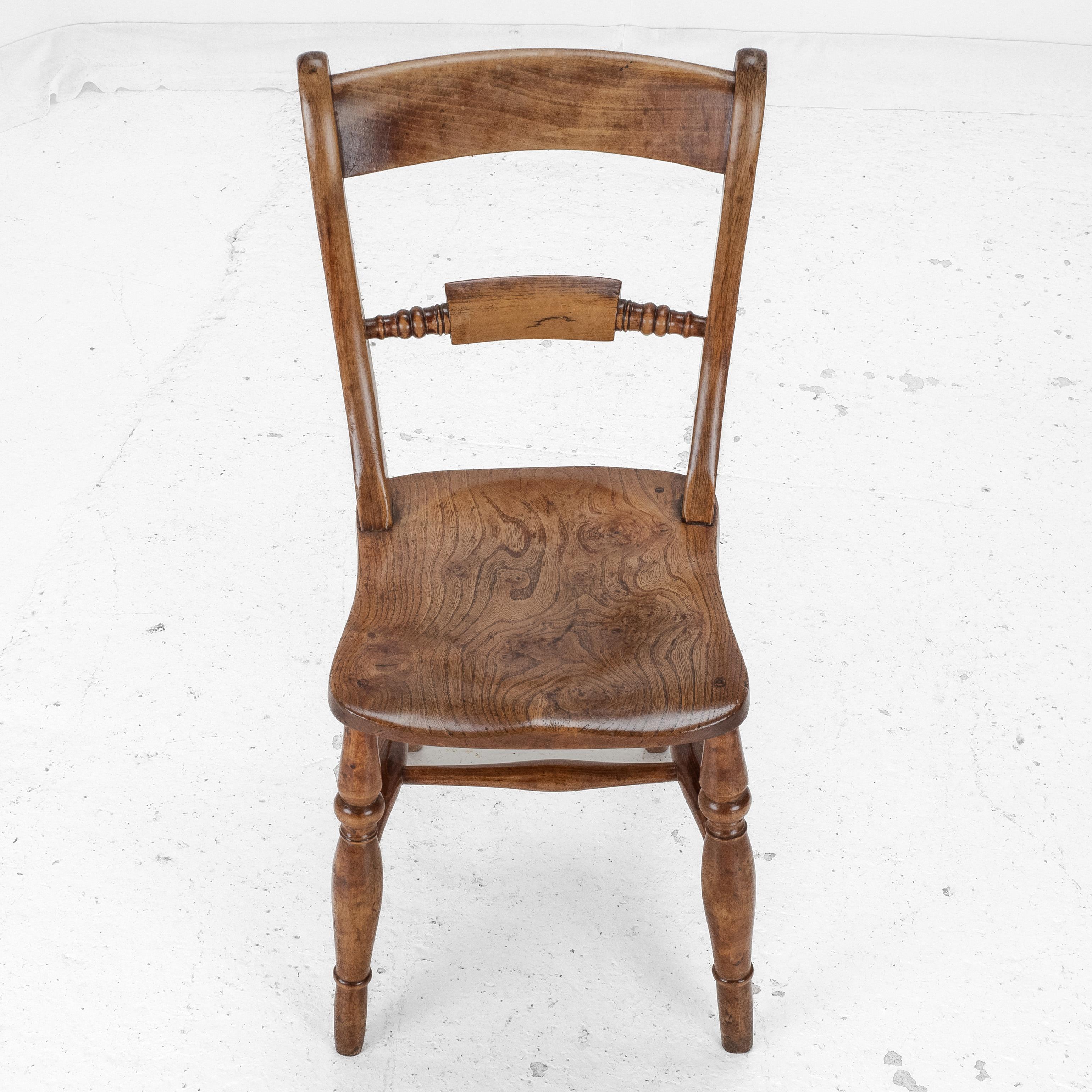 C.19th Set of 6 Elm Ash Beech Windsor Farmhouse Kitchen Dining Chairs and Carver For Sale 10