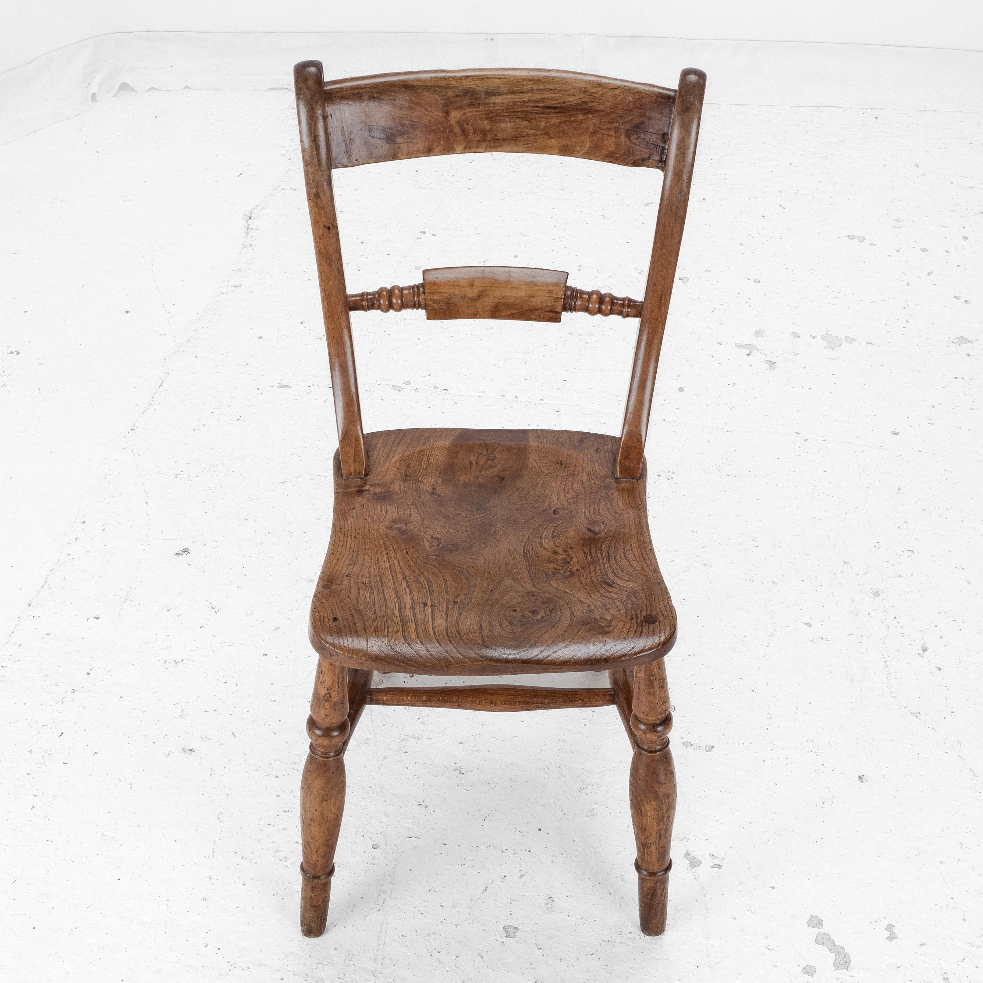 C.19th Set of 6 Elm Ash Beech Windsor Farmhouse Kitchen Dining Chairs and Carver For Sale 13