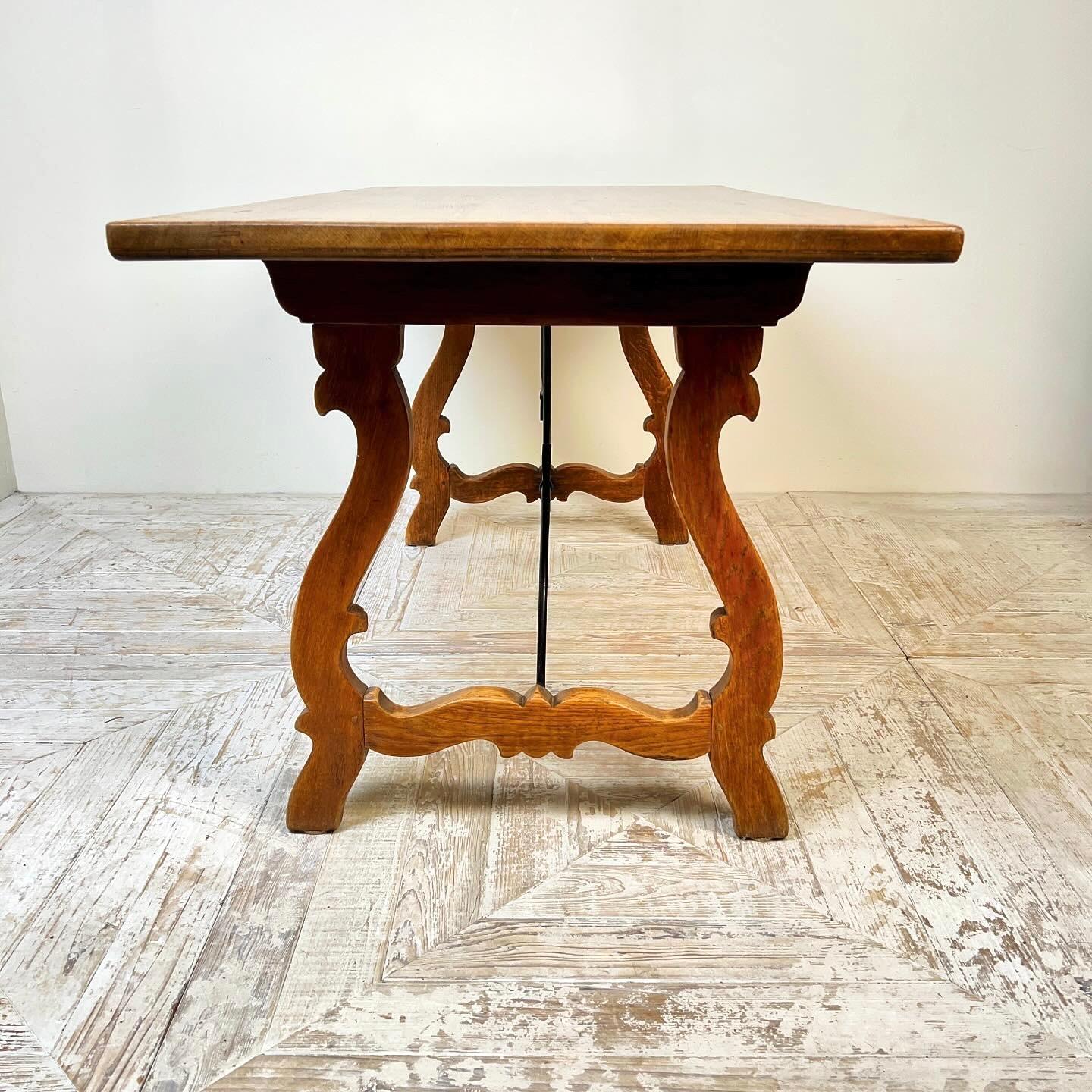 C19th Spanisch Eiche & Schmiedeeisen Tisch - Küche, Essen, oder Zentrum Tisch im Angebot 4