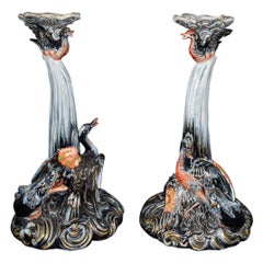 Coppia di candelieri in ceramica francese Keller & Guerin Lunéville Saint Clement del 20° secolo