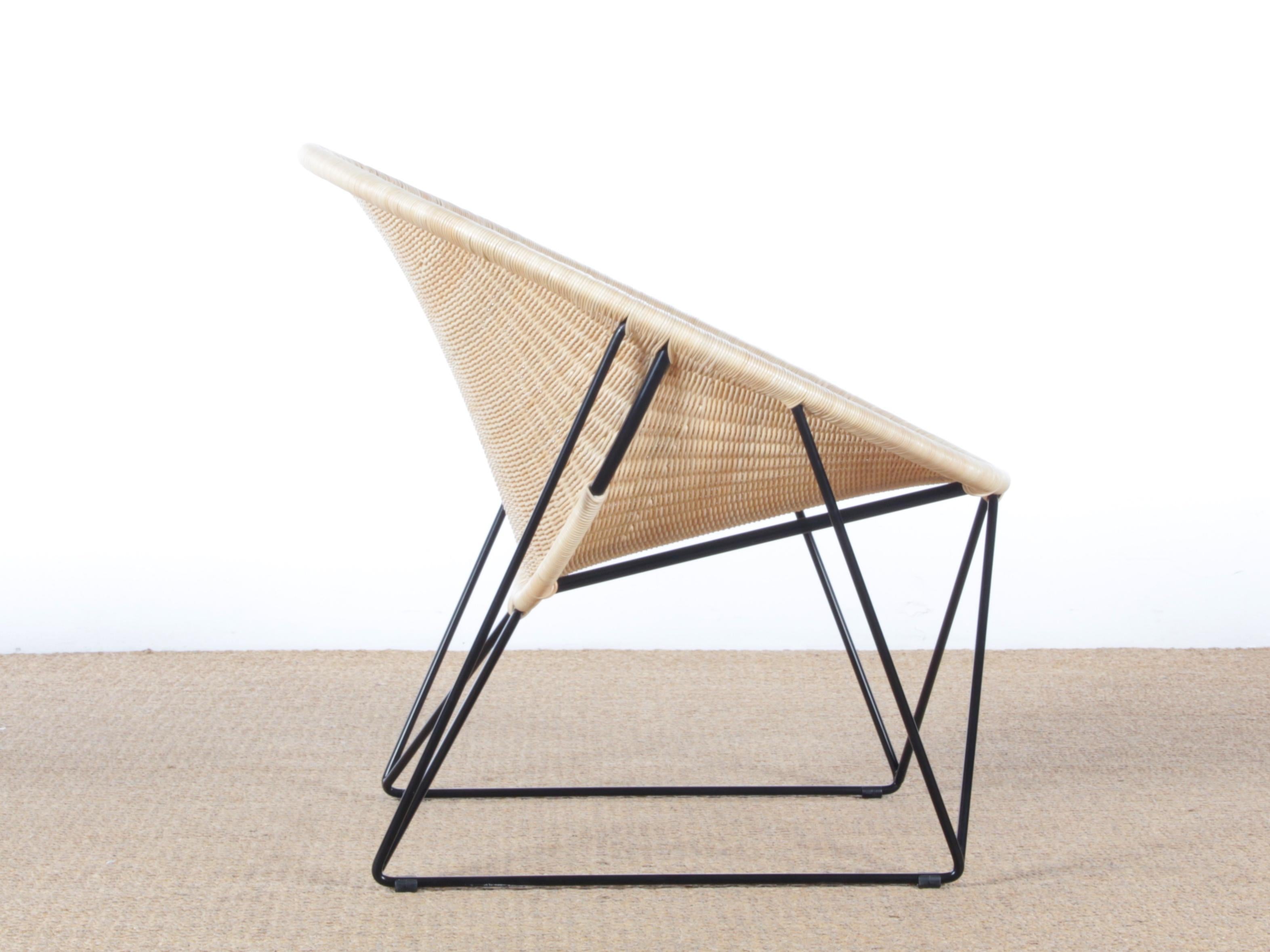 Scandinavian C317 Lounge Chair by Yuzuru Yamakawa, New Éditon