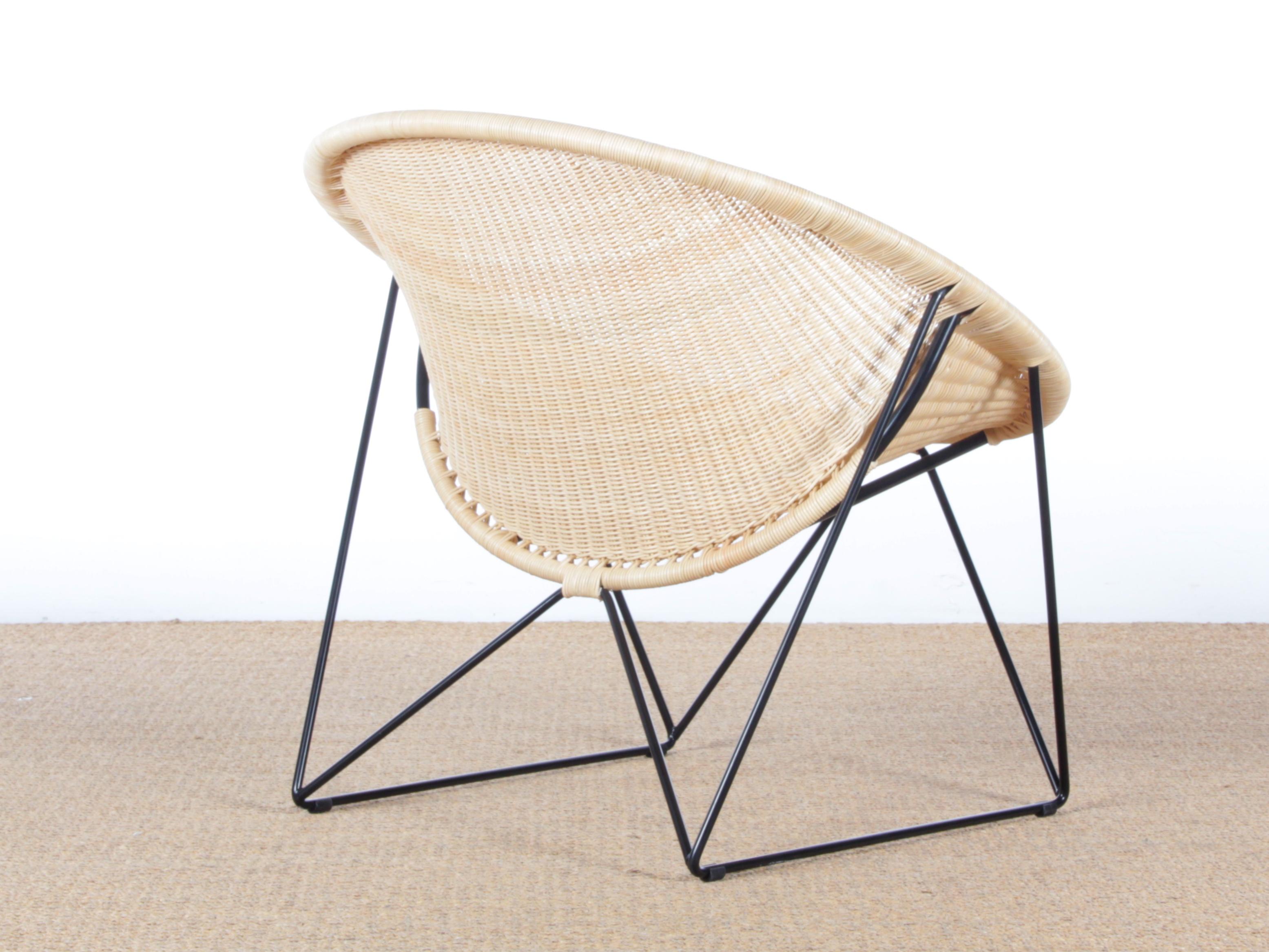 C317 Lounge Chair by Yuzuru Yamakawa, New Éditon 1