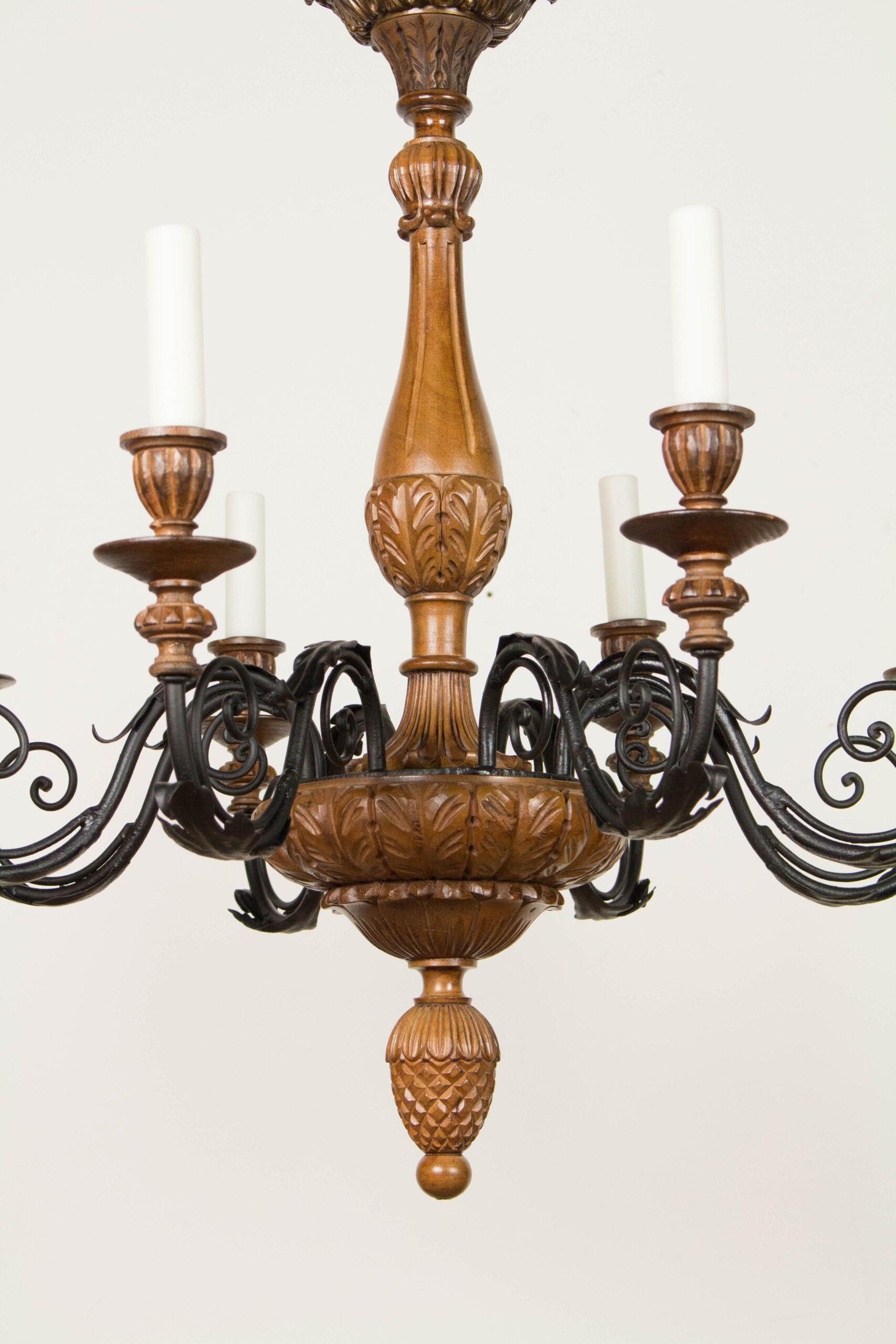 C384 Early 20th Century Italian Carved Wood and Metal Chandelier For Sale 2