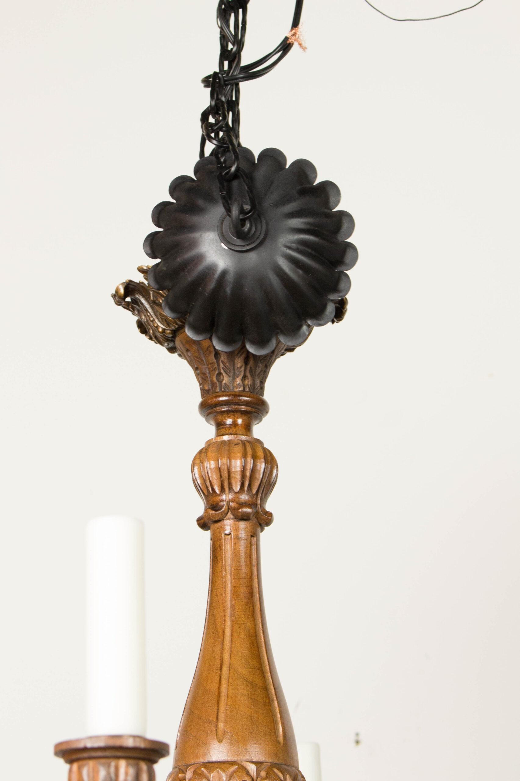 C384 Early 20th Century Italian Carved Wood and Metal Chandelier For Sale 4