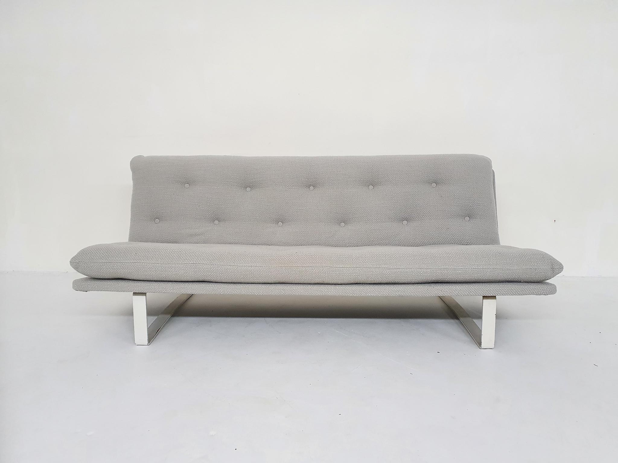 Dutch C684 sofa by Kho Liang Ie for Artifort, The Netherlands 1968 For Sale