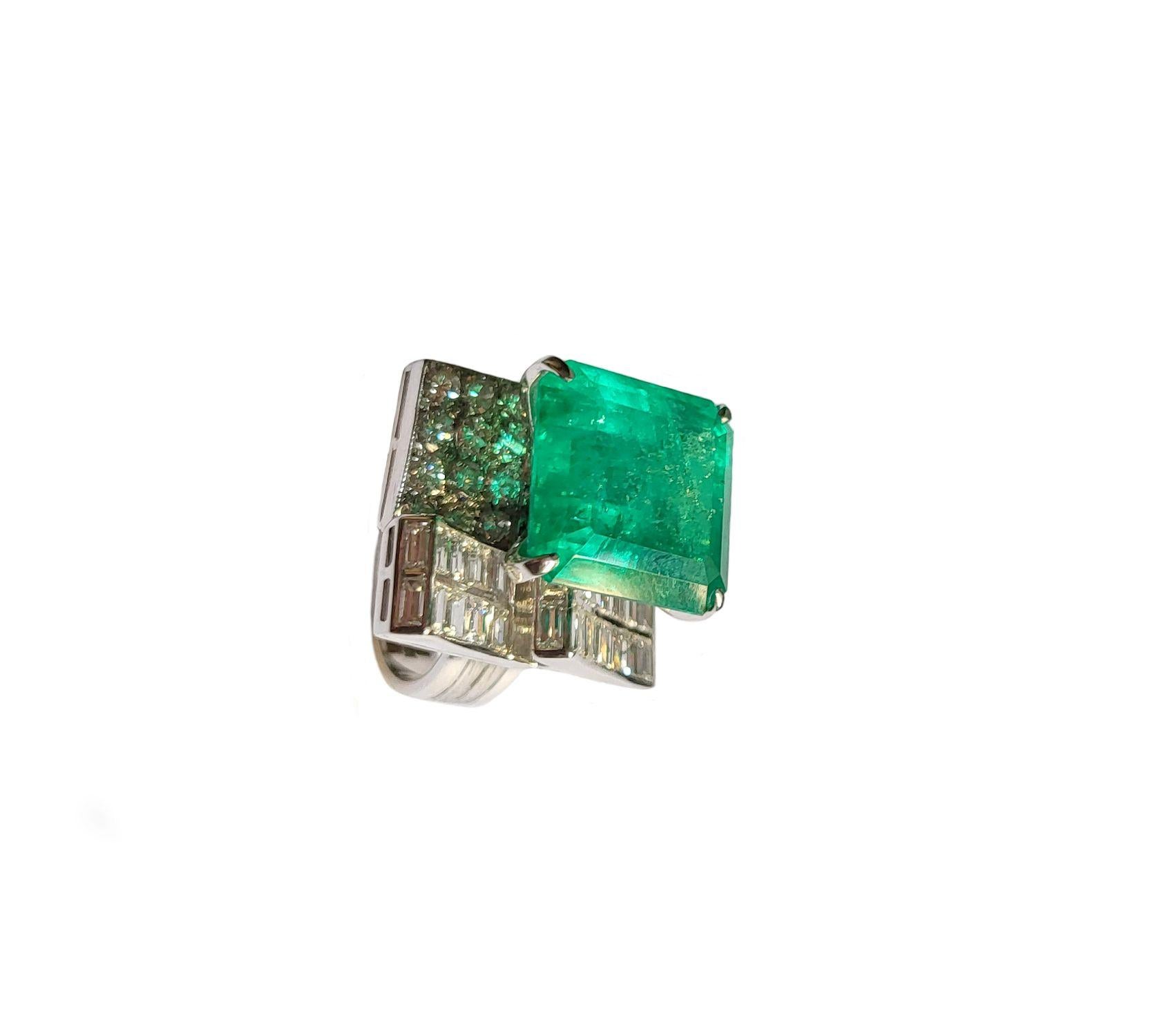 Ca. 12 Karat Natürlicher Kolumbianischer Smaragd  Diamant Weißgold Ring im Angebot 1