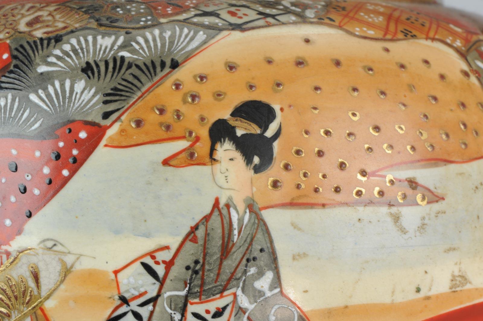 19th Century Japanese Meiji Hand Painted Satsuma Vase Pot Warriors Hunters Antique circa 1900