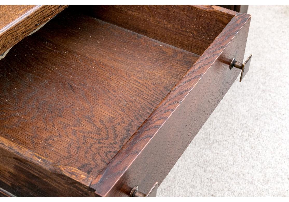 Vers 1910, Limberts Dutch Arts Crafts Furniture Co. 1910, Limberts Dutch Arts & Crafts Furniture Co. Bureau d'écriture en vente 8