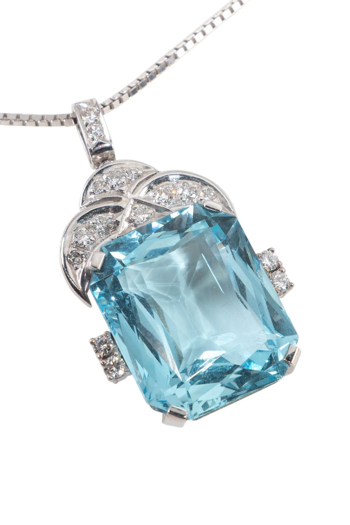 Art Déco Ca. 1930 - Collana di acquamarina con diamanti in vendita