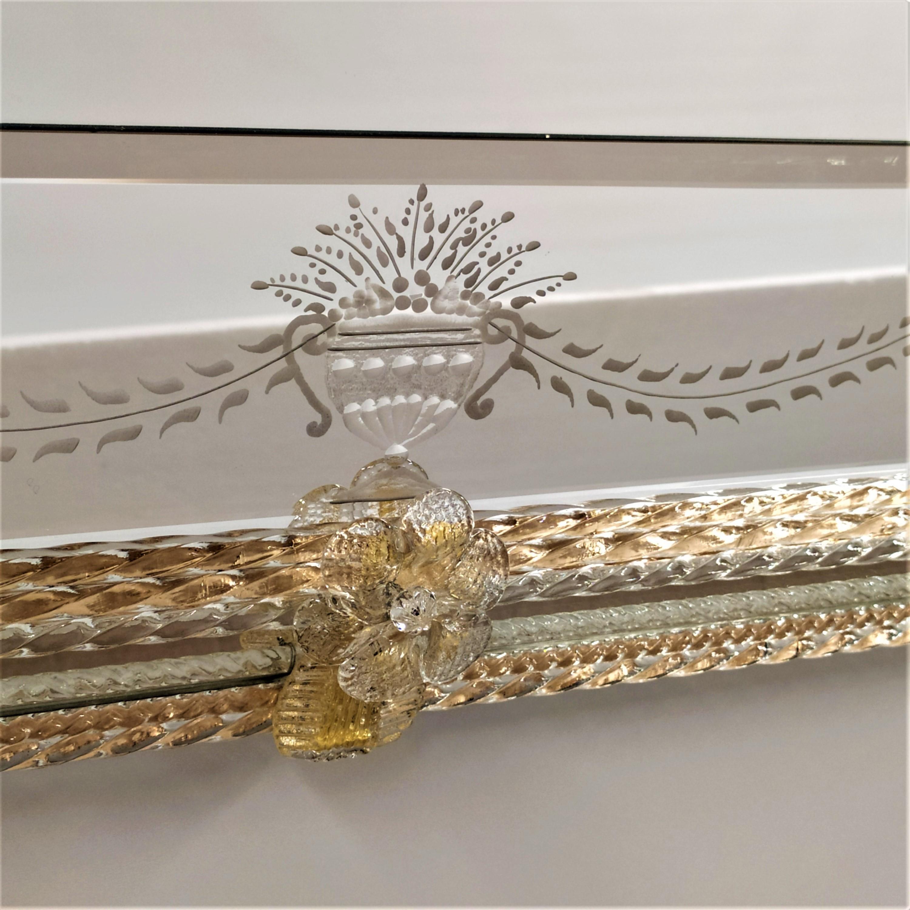 „Ca' Bernardo“ Muranoglas-Spiegel im venezianischen Stil, handgefertigt in Italien  (Sonstiges) im Angebot