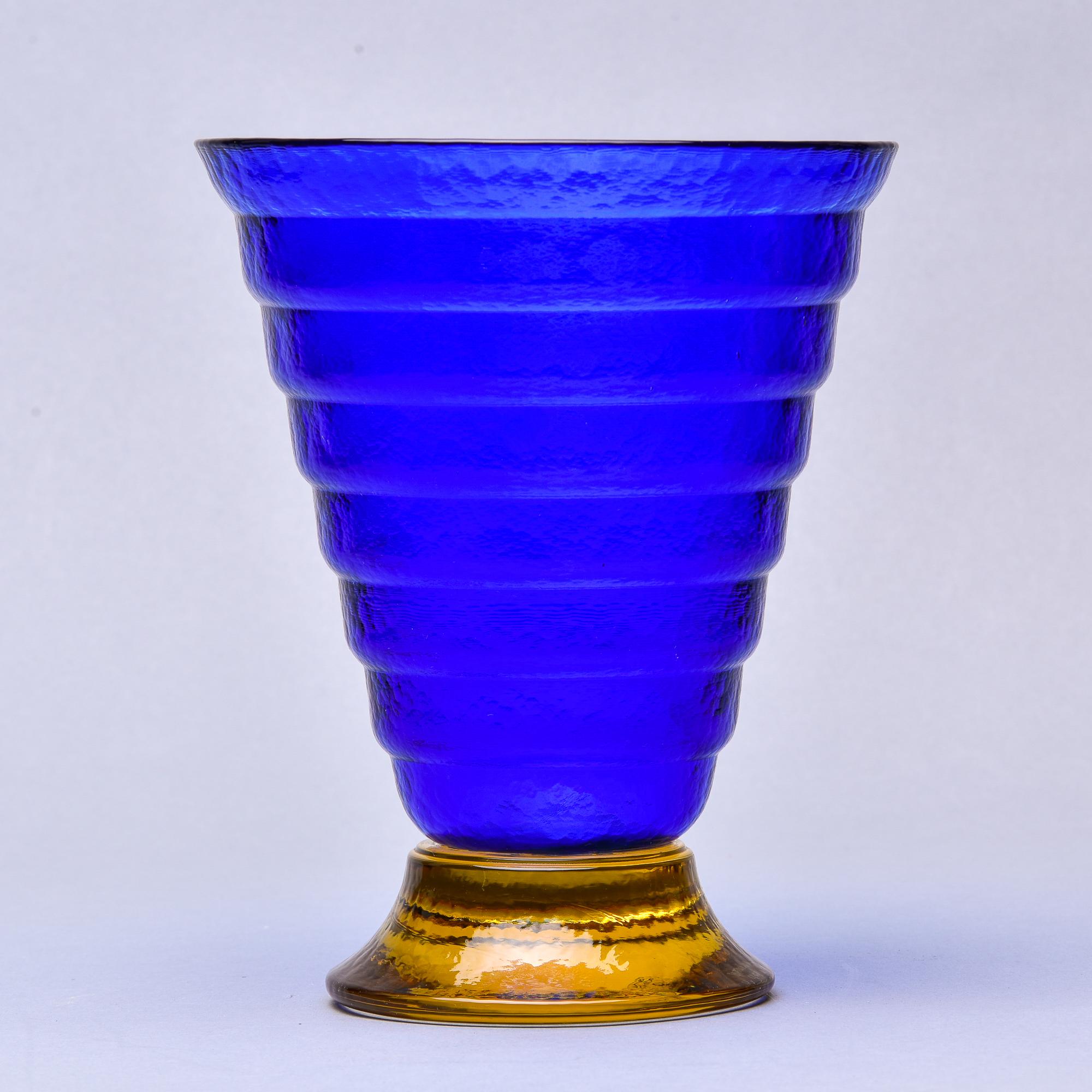 Murano Glass Ca Dei Vetrai Murano Deep Blue Glass Vase with Gold Base For Sale