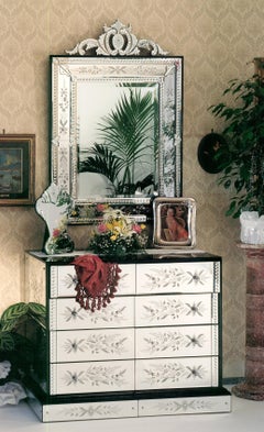 "Ca' Mirella" Chest of drawers  in Murano Glass  Mirror by Fratelli Tosi Murano