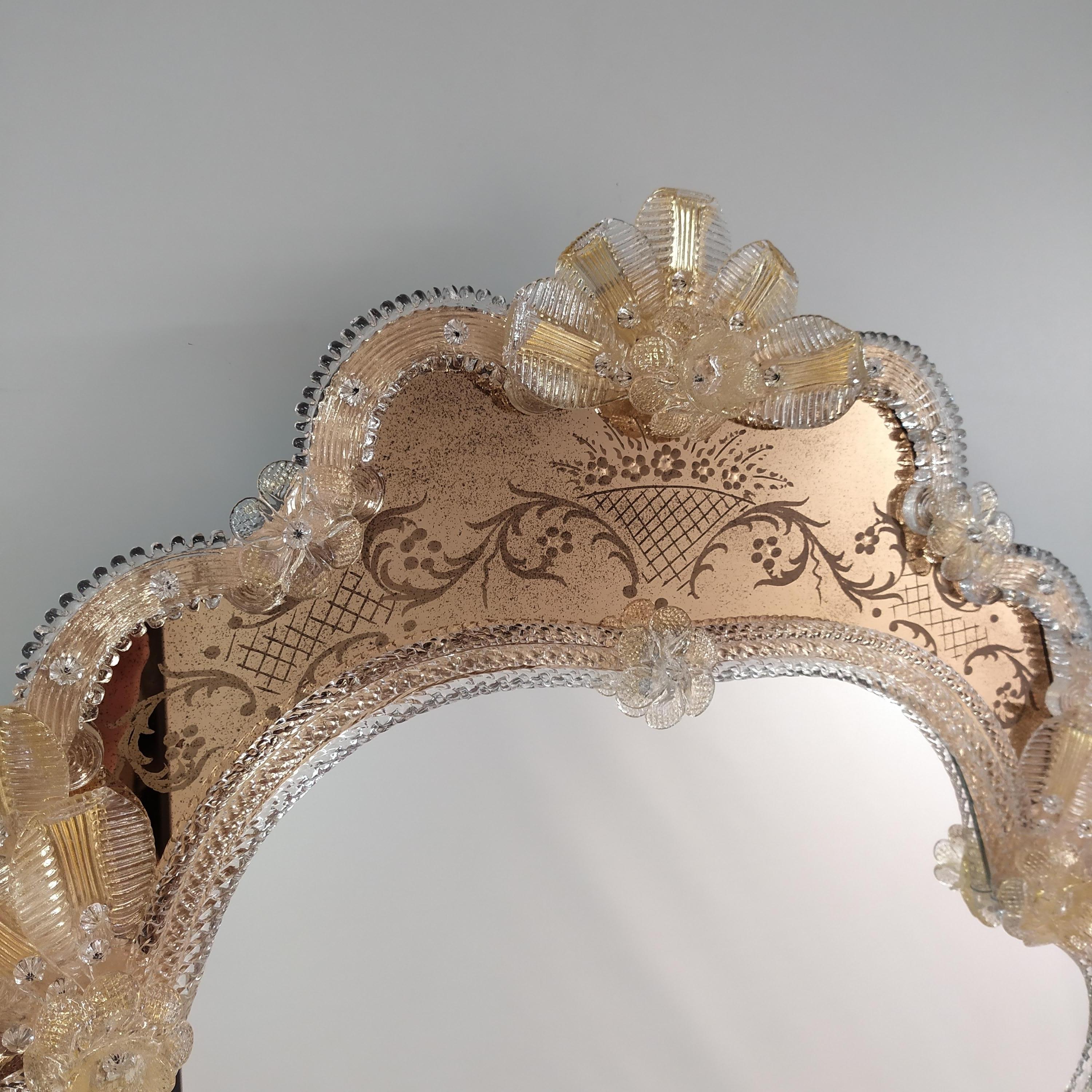 Fait main Miroir vénitien « Ca' Vendramin » en verre de Murano par Fratelli Tosi Murano en vente