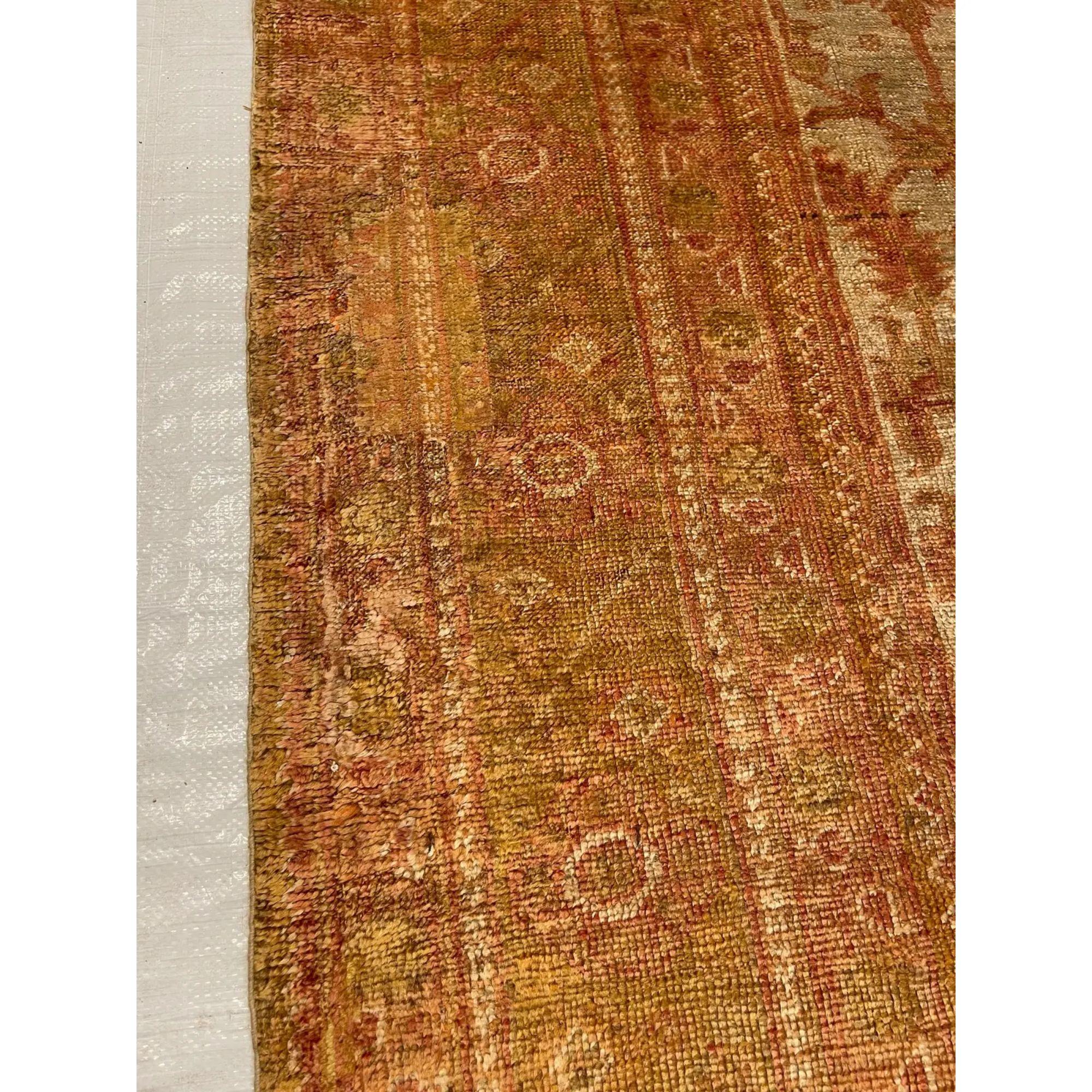 Ca.1880 Antique Turkish Oushak Floral Design Rug 8' X 8'4'' In Good Condition For Sale In Los Angeles, US