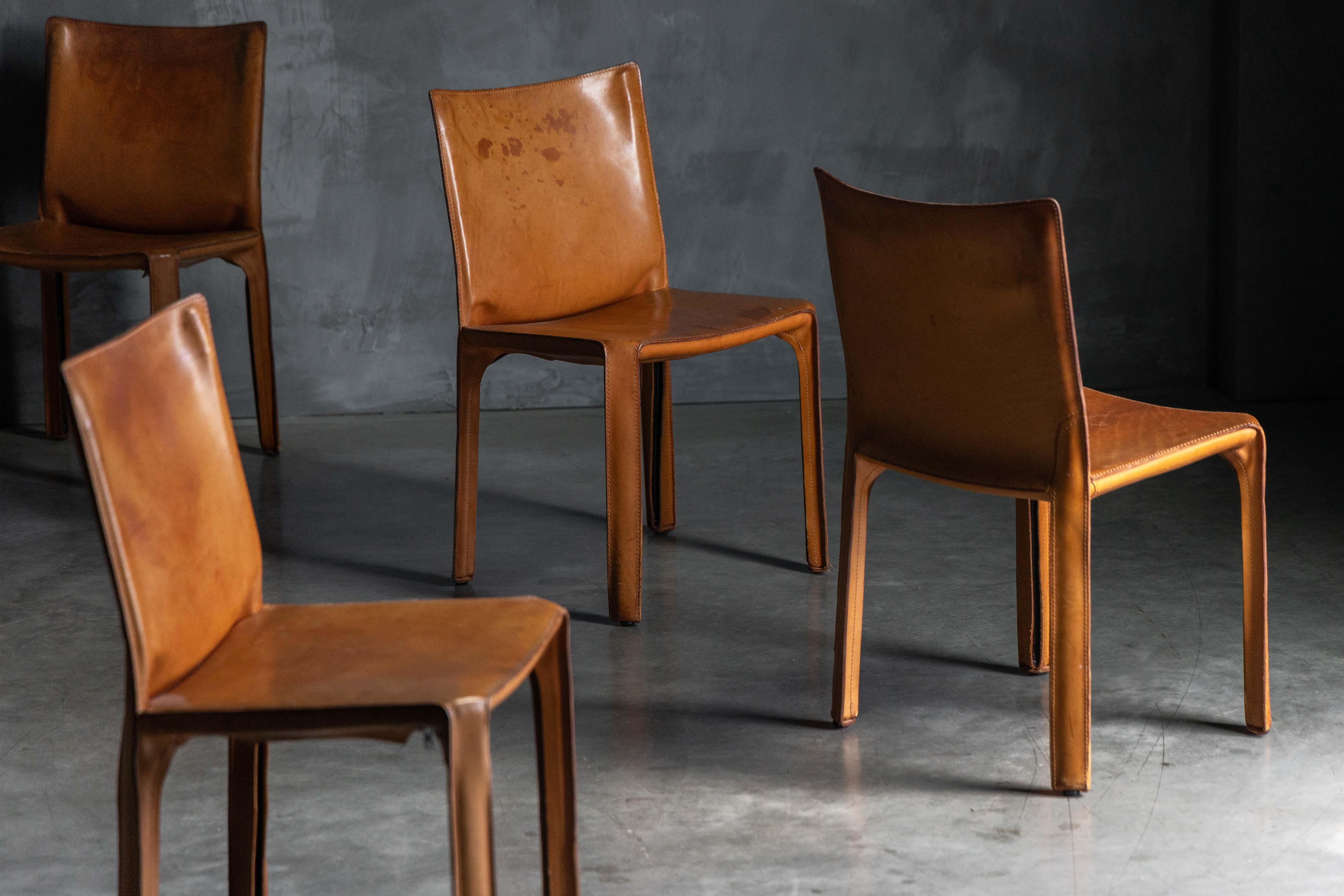 CAB 412 Stühle von Mario Bellini für Cassina, Italien, 1970er Jahre (Italienisch) im Angebot