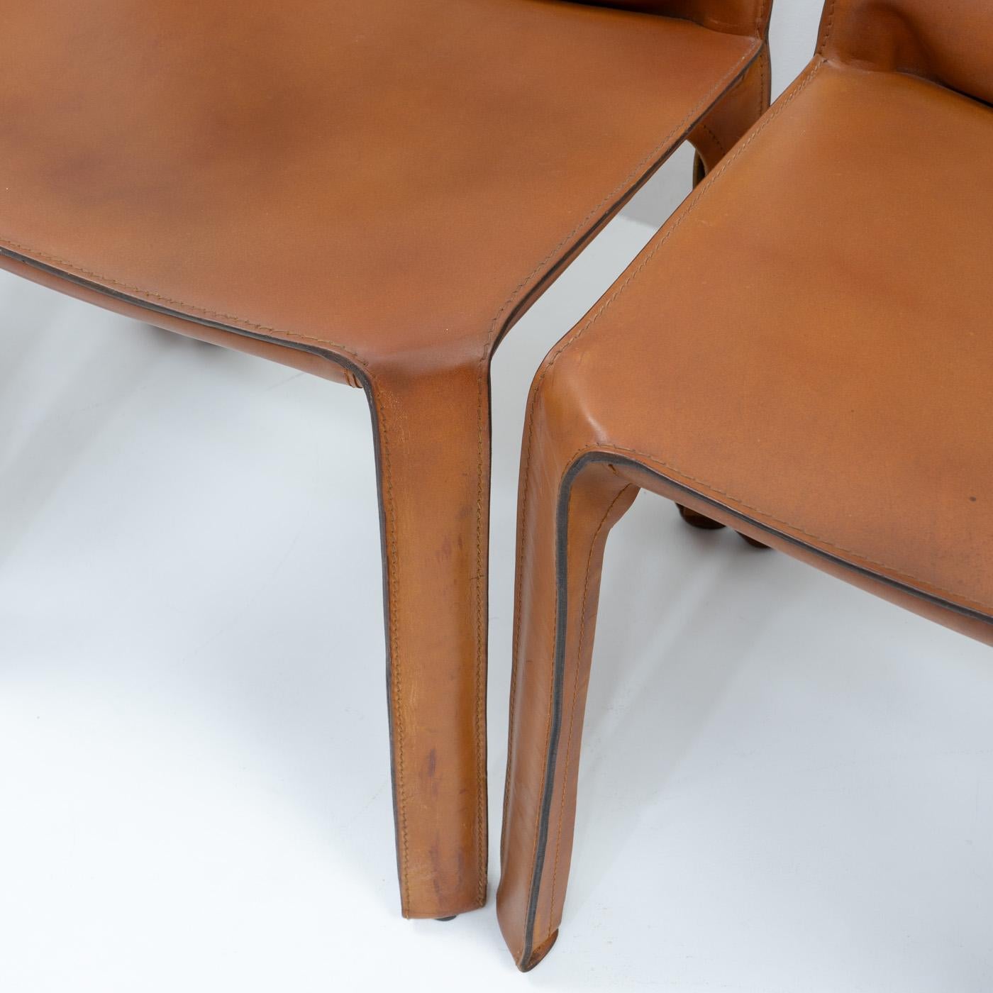 Italian Design Classic Cab 412 Chairs by Mario Bellini for Cassina, Set of Six For Sale 2