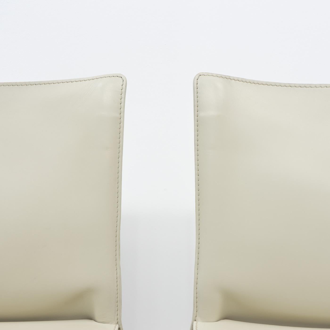 Cab 412 Chairs in Cream Leather by Mario Bellini for Cassina, Set of 4 For Sale 3