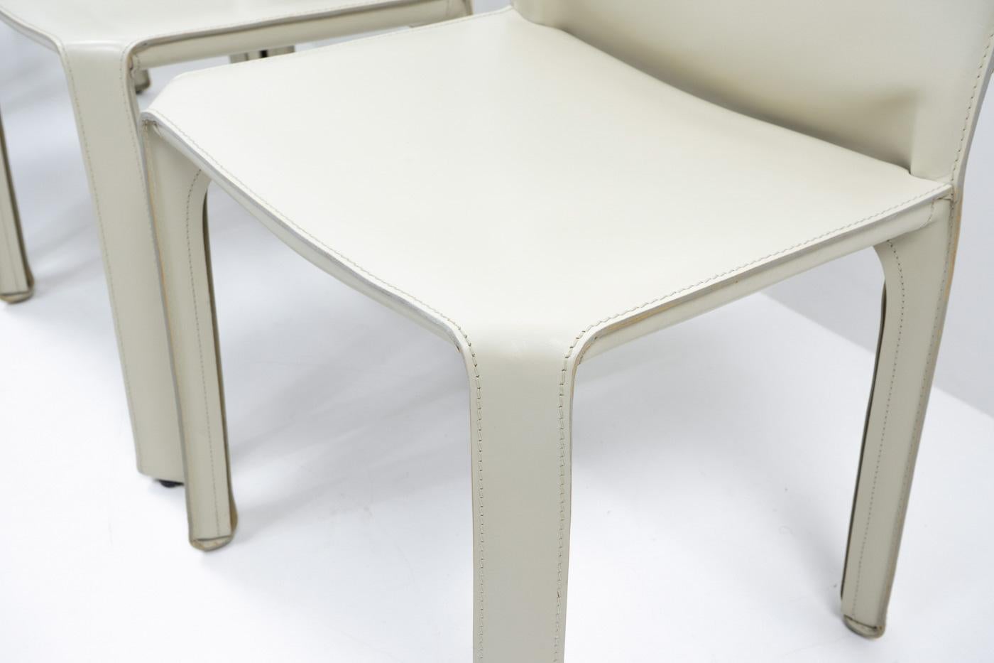 Cab 412 Chairs in Cream Leather by Mario Bellini for Cassina, Set of 4 For Sale 13