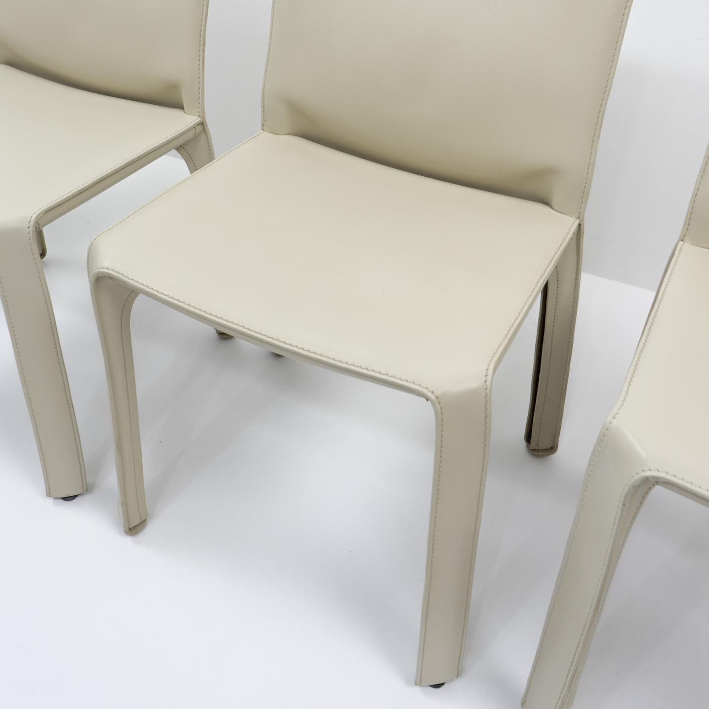 Cab 412 Chairs in Cream Leather by Mario Bellini for Cassina, Set of 4 For Sale 2