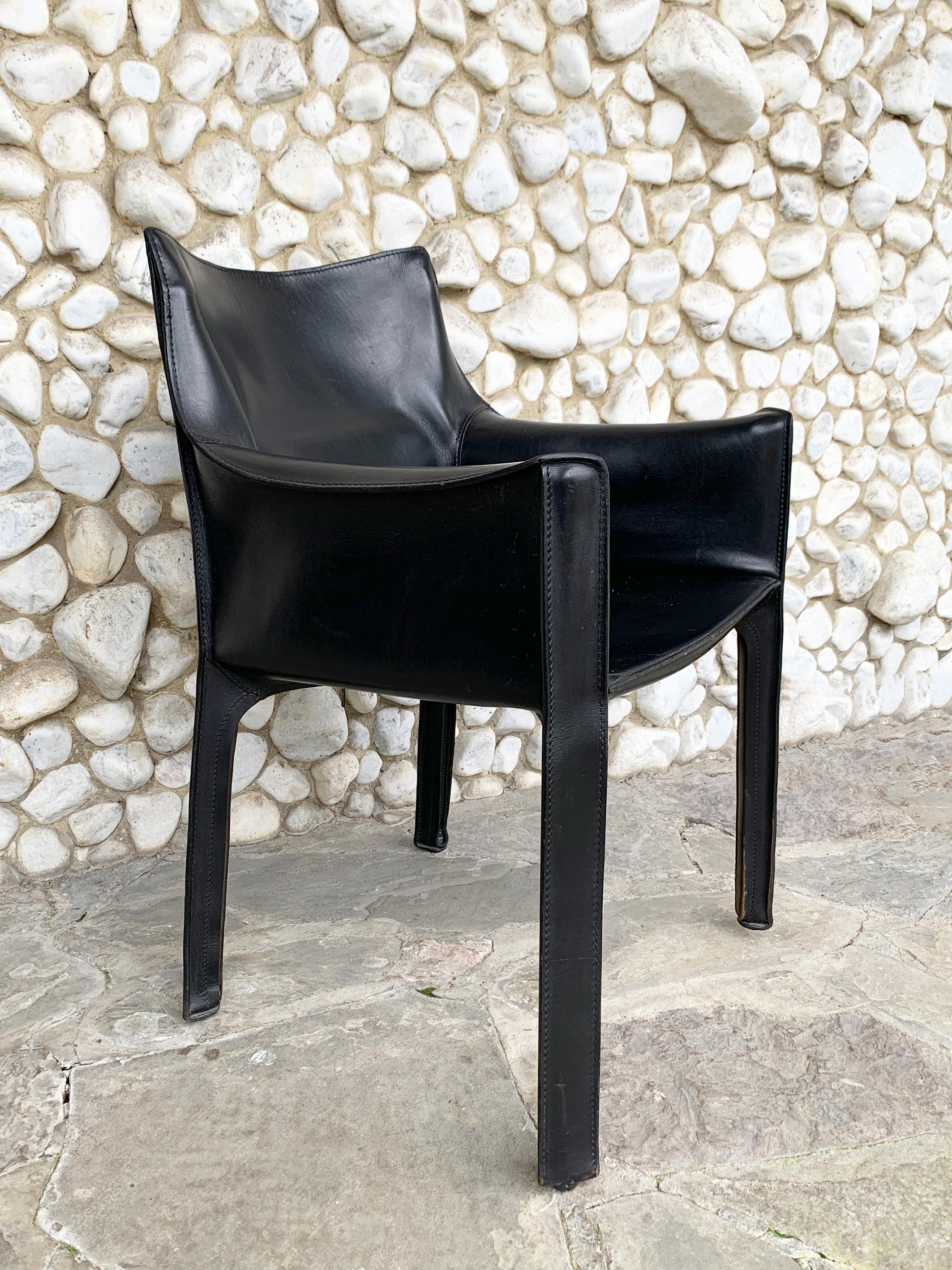 CAB armchair model 413 designed by Mario Bellini in 1976-1977. Legendary chair design of the 1970-1980s.

The Cab chair, a groundbreaking design, is the first self-supporting chair made of cowhide, inspired by the interplay between the human