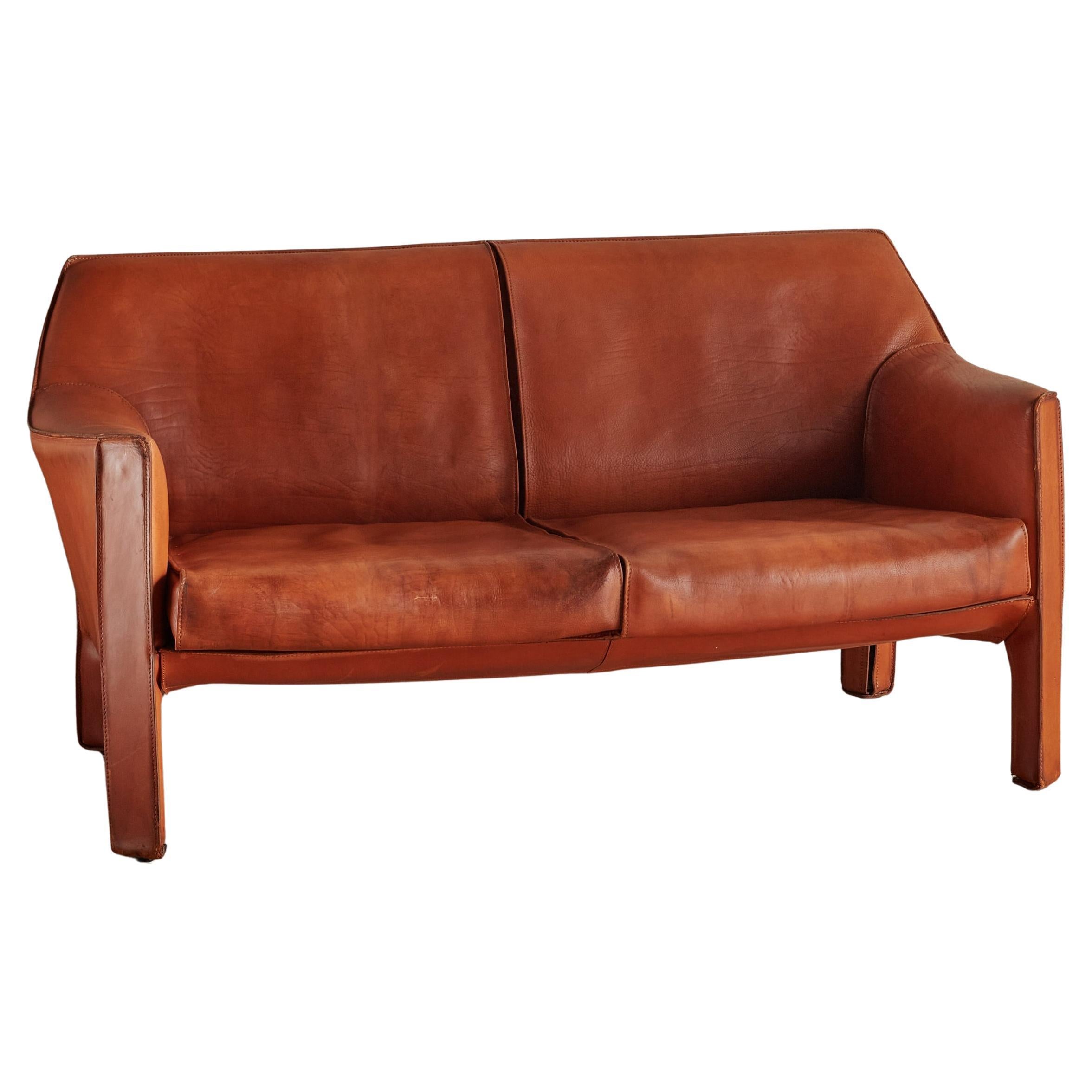 Cab' Loveseat in Original Leather by Mario Bellini for Cassina, Italy 1977 For Sale