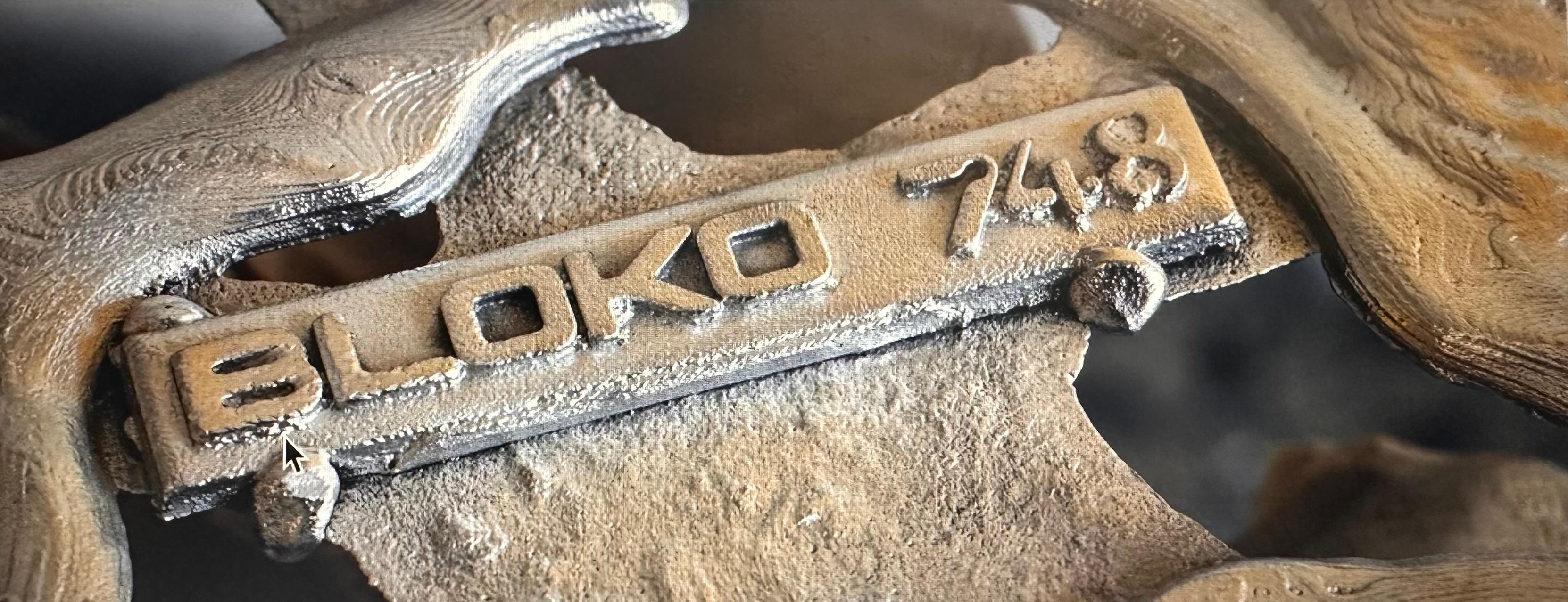 Cast Cabana - Sculpted by artistic duo Bloko 748 in Venice For Sale