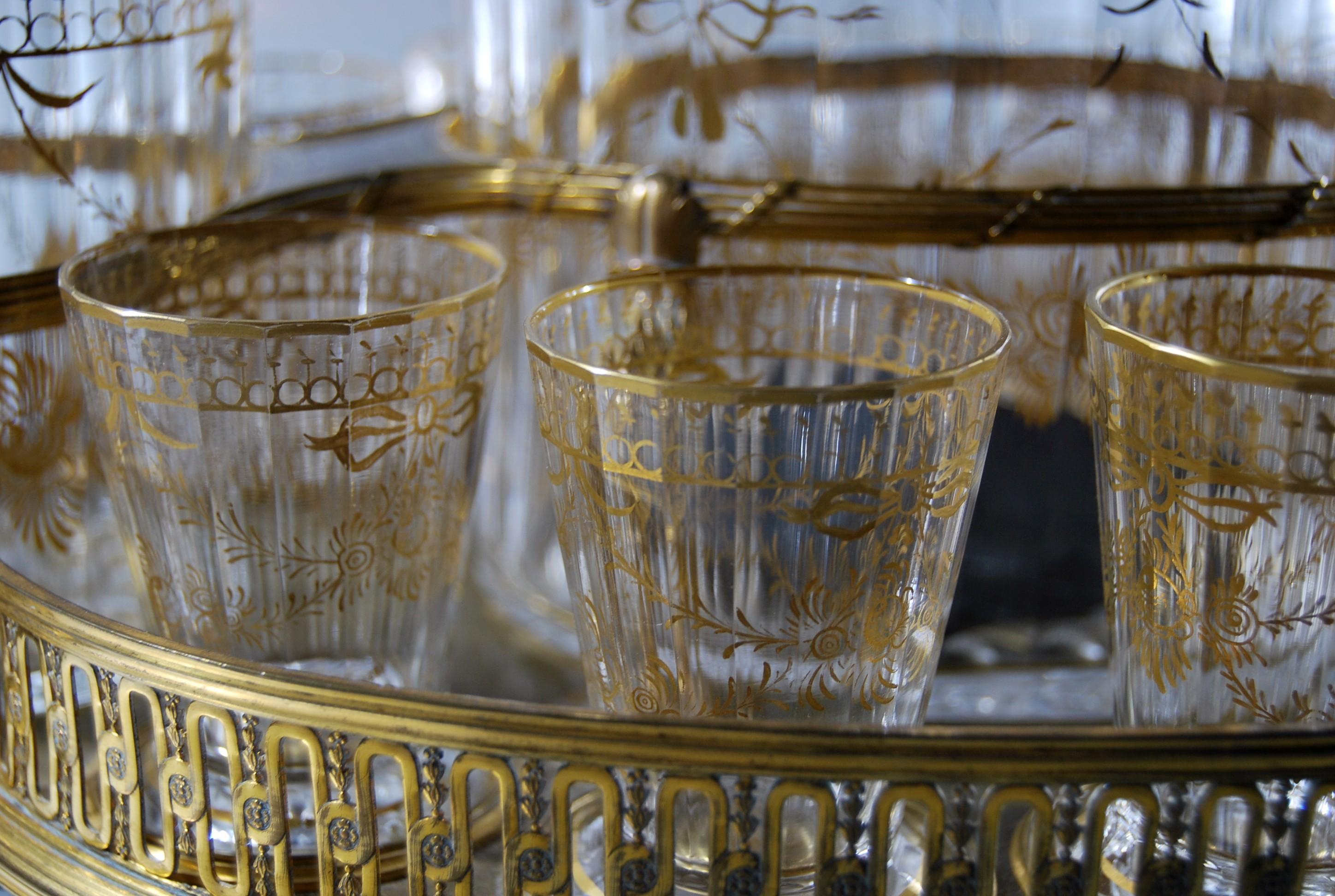 Cabaret Centerpiece for Aperitif Tea or Wine in Gilt Cut Glass Sterling Silver In Good Condition For Sale In ARGENTEUIL, FR