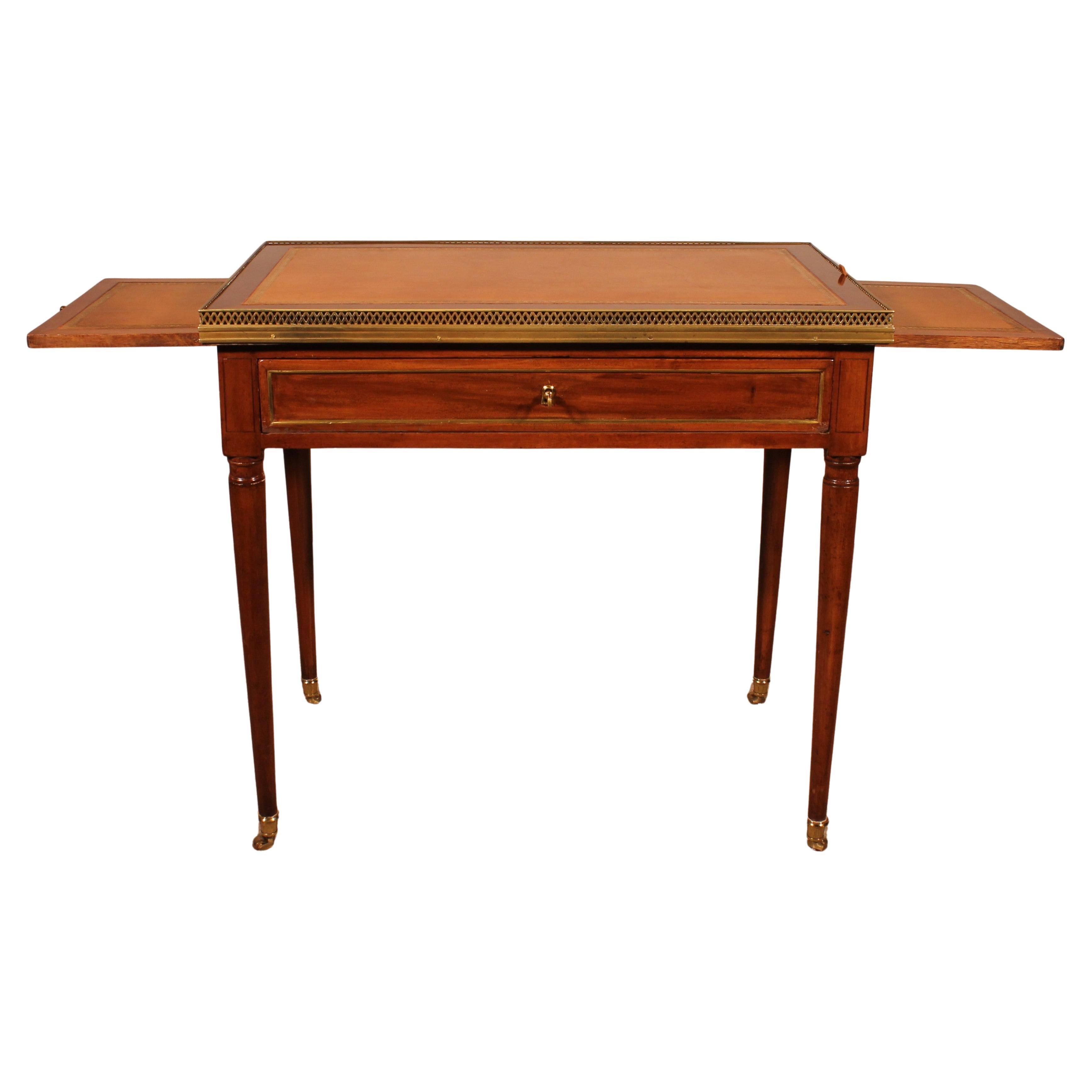 Cabaret Table In Cuban Mahogany, Louis XVI Period en vente