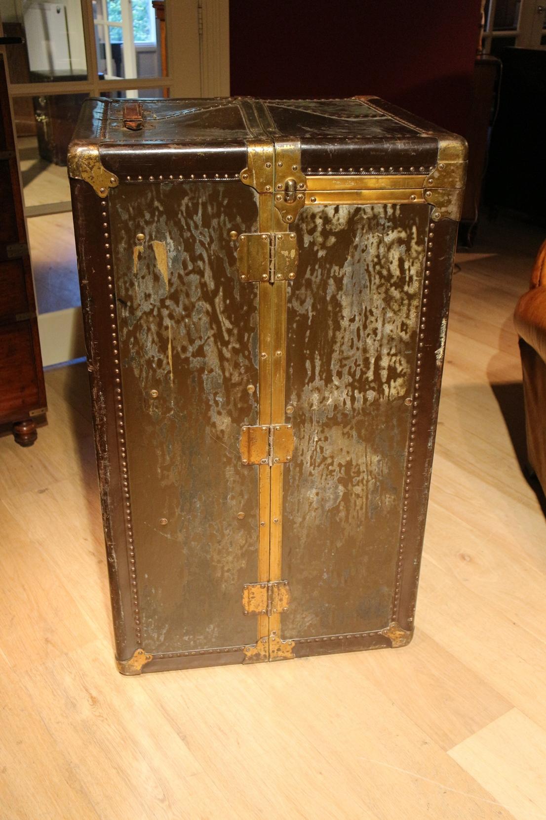 Cabin Trunk from the 1930s For Sale 1