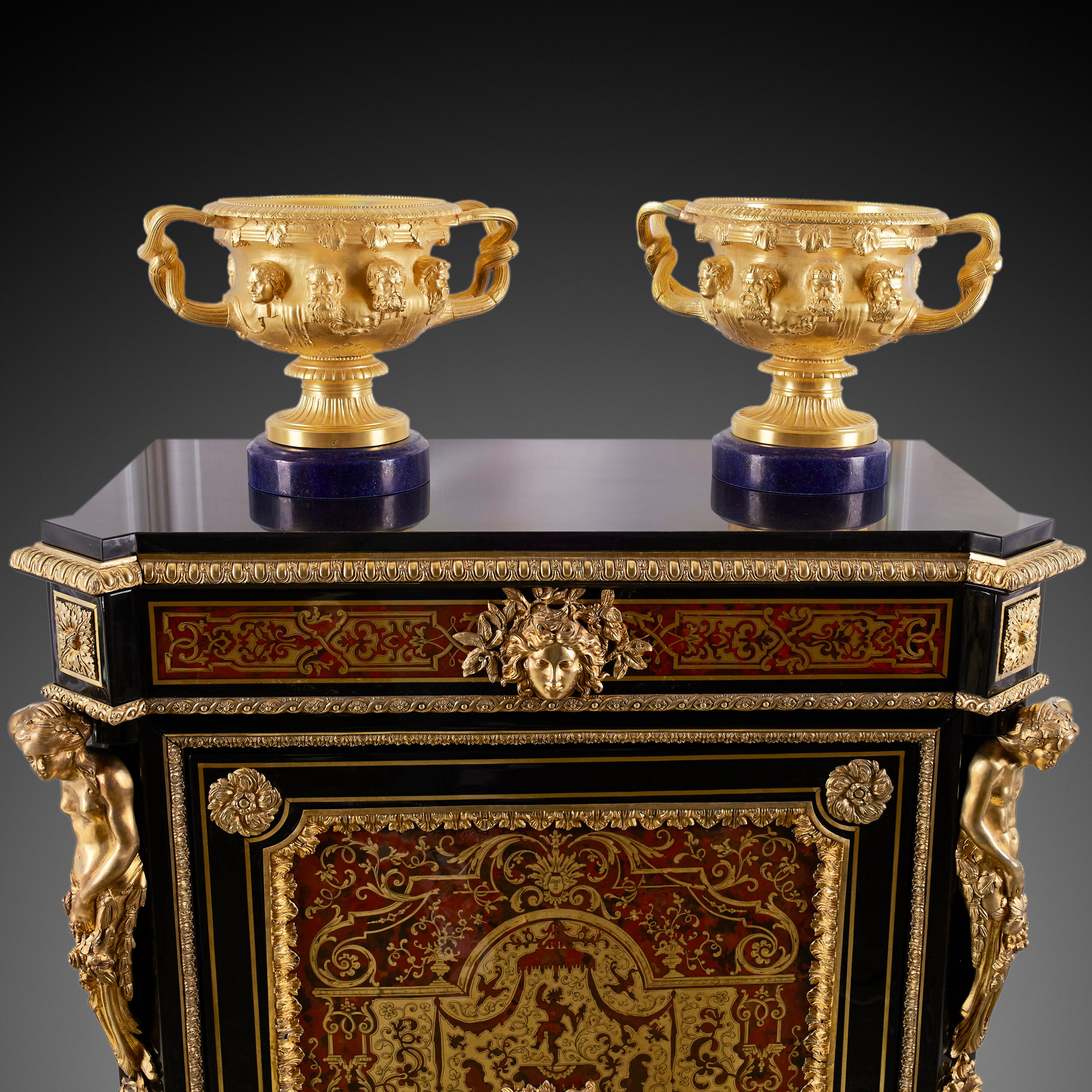 Schrank aus dem 19. Jahrhundert, Napoleon III.-Periode, Stil Boulle (Vergoldet) im Angebot